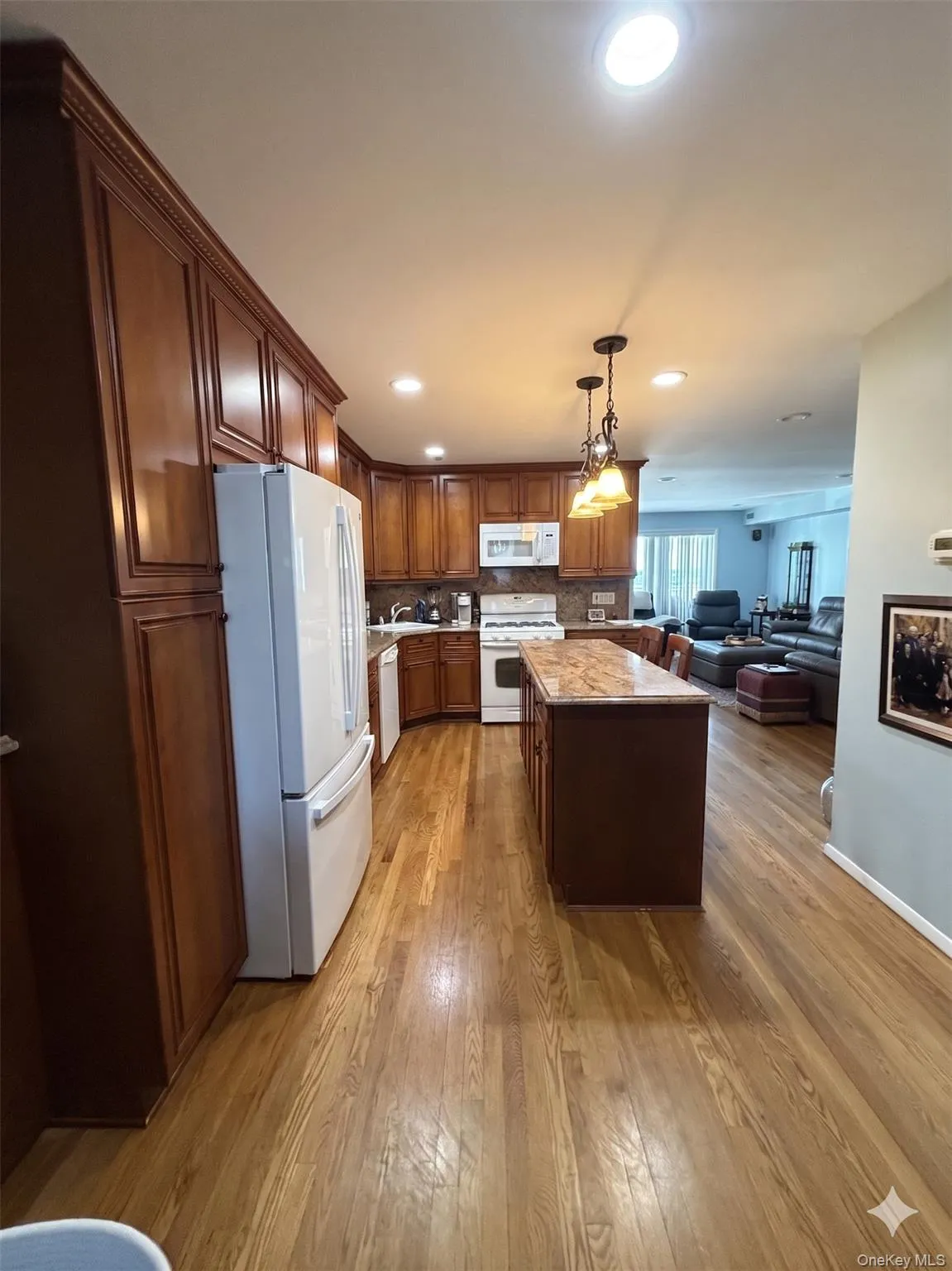 133 Broadway, Long Beach, NY, 3 Bedrooms Bedrooms, 6 Rooms Rooms,2 BathroomsBathrooms,Residential Lease,For Rent,Broadway,0,1009325 133 Broadway, Long Beach, NY, 3 Bedrooms Bedrooms, 6 Rooms Rooms,2 BathroomsBathrooms,Residential Lease,For Rent,Broadway,0,1009325