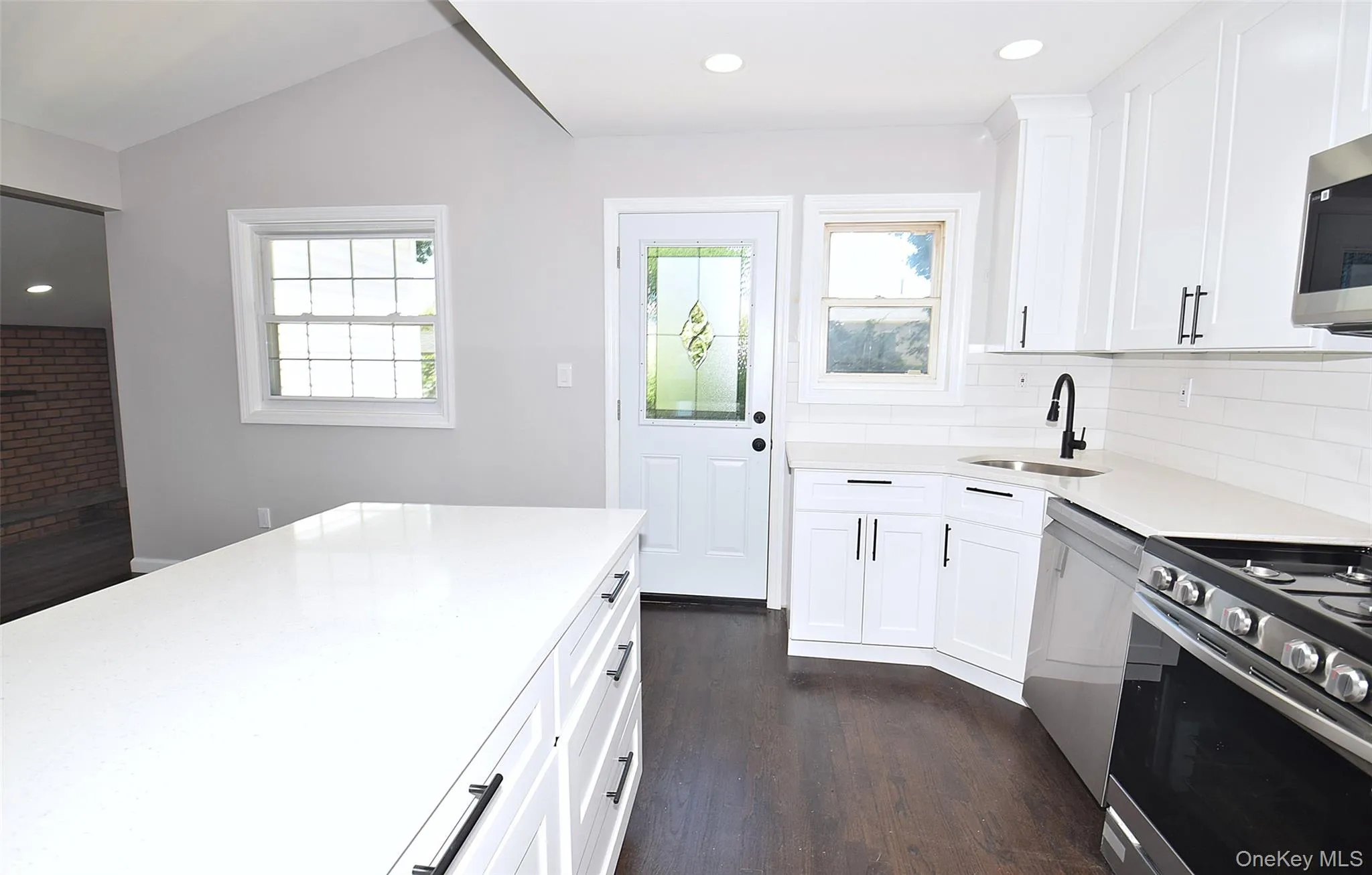 235 1st Street, Babylon, NY, 4 Bedrooms Bedrooms, 6 Rooms Rooms,2 BathroomsBathrooms,Residential,For Rent,1st,0,1009327 235 1st Street, Babylon, NY, 4 Bedrooms Bedrooms, 6 Rooms Rooms,2 BathroomsBathrooms,Residential,For Rent,1st,0,1009327