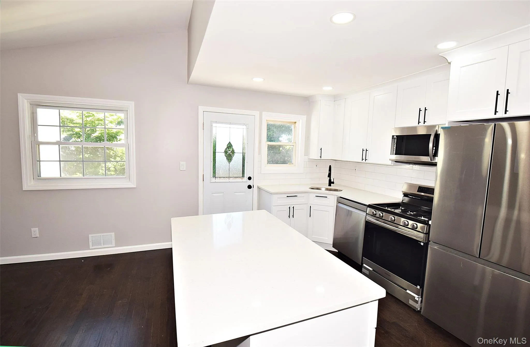235 1st Street, Babylon, NY, 4 Bedrooms Bedrooms, 6 Rooms Rooms,2 BathroomsBathrooms,Residential,For Rent,1st,0,1009327 235 1st Street, Babylon, NY, 4 Bedrooms Bedrooms, 6 Rooms Rooms,2 BathroomsBathrooms,Residential,For Rent,1st,0,1009327