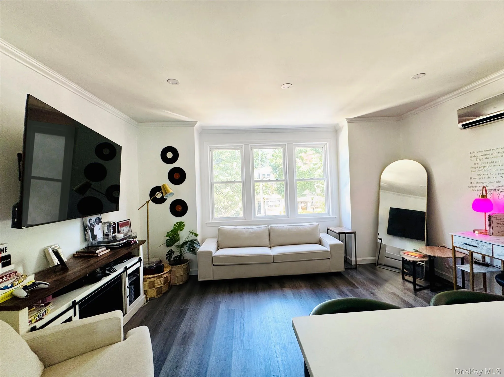 6220 80th Road, New York, NY, 4 Bedrooms Bedrooms, 5 Rooms Rooms,3 BathroomsBathrooms,Residential,For Rent,80th,0,1009331 6220 80th Road, New York, NY, 4 Bedrooms Bedrooms, 5 Rooms Rooms,3 BathroomsBathrooms,Residential,For Rent,80th,0,1009331