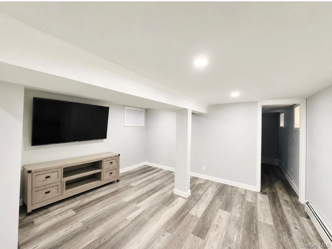 6220 80th Road, New York, NY, 4 Bedrooms Bedrooms, 5 Rooms Rooms,3 BathroomsBathrooms,Residential,For Rent,80th,0,1009331 6220 80th Road, New York, NY, 4 Bedrooms Bedrooms, 5 Rooms Rooms,3 BathroomsBathrooms,Residential,For Rent,80th,0,1009331