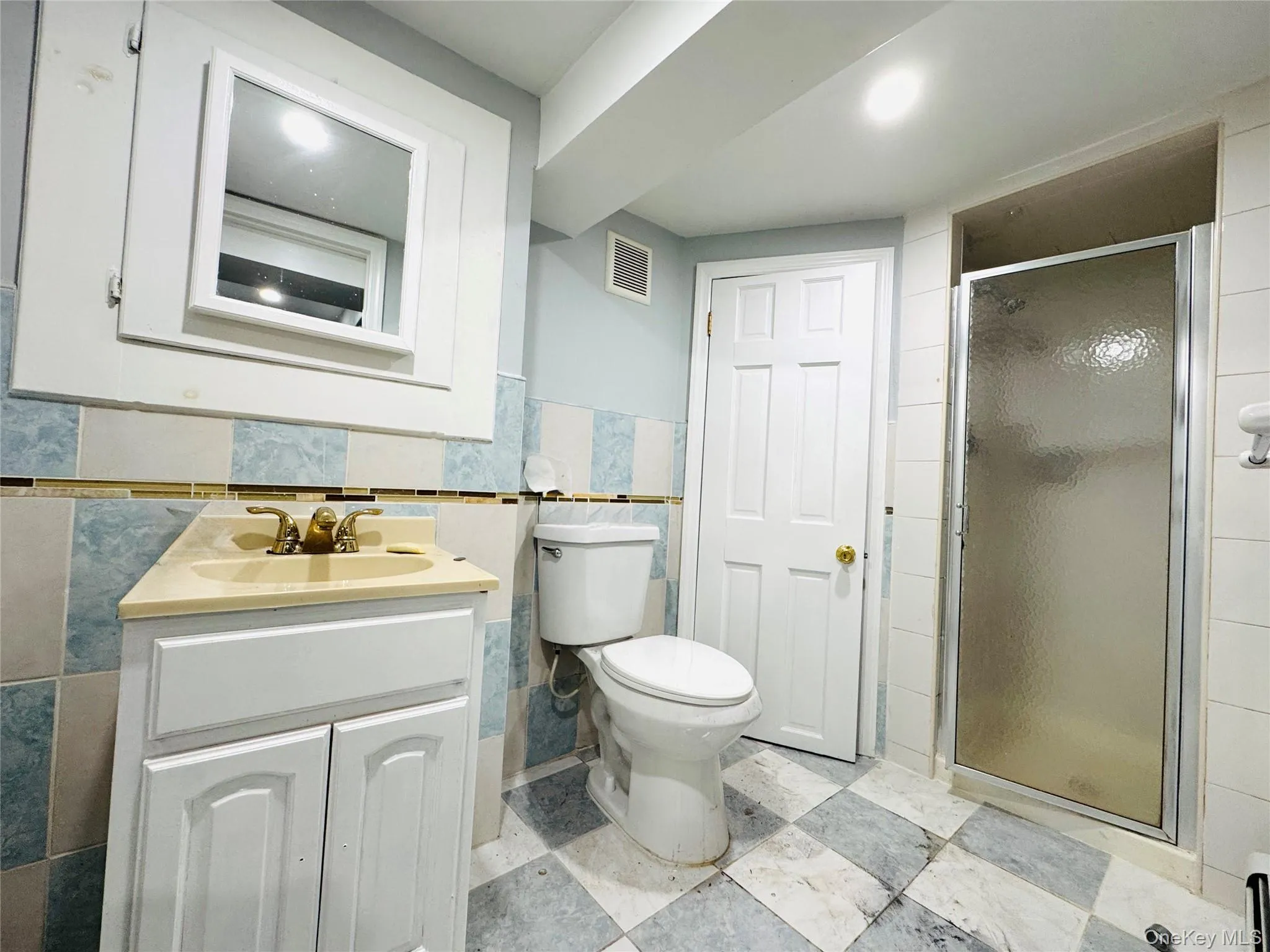 6220 80th Road, New York, NY, 4 Bedrooms Bedrooms, 5 Rooms Rooms,3 BathroomsBathrooms,Residential,For Rent,80th,0,1009331 6220 80th Road, New York, NY, 4 Bedrooms Bedrooms, 5 Rooms Rooms,3 BathroomsBathrooms,Residential,For Rent,80th,0,1009331