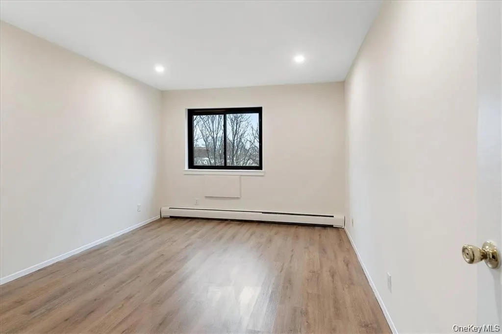 142 Trenchard Street, Yonkers, NY, 1 Bedroom Bedrooms, 4 Rooms Rooms,1 BathroomBathrooms,Residential Lease,For Rent,Trenchard,0,1009332 142 Trenchard Street, Yonkers, NY, 1 Bedroom Bedrooms, 4 Rooms Rooms,1 BathroomBathrooms,Residential Lease,For Rent,Trenchard,0,1009332