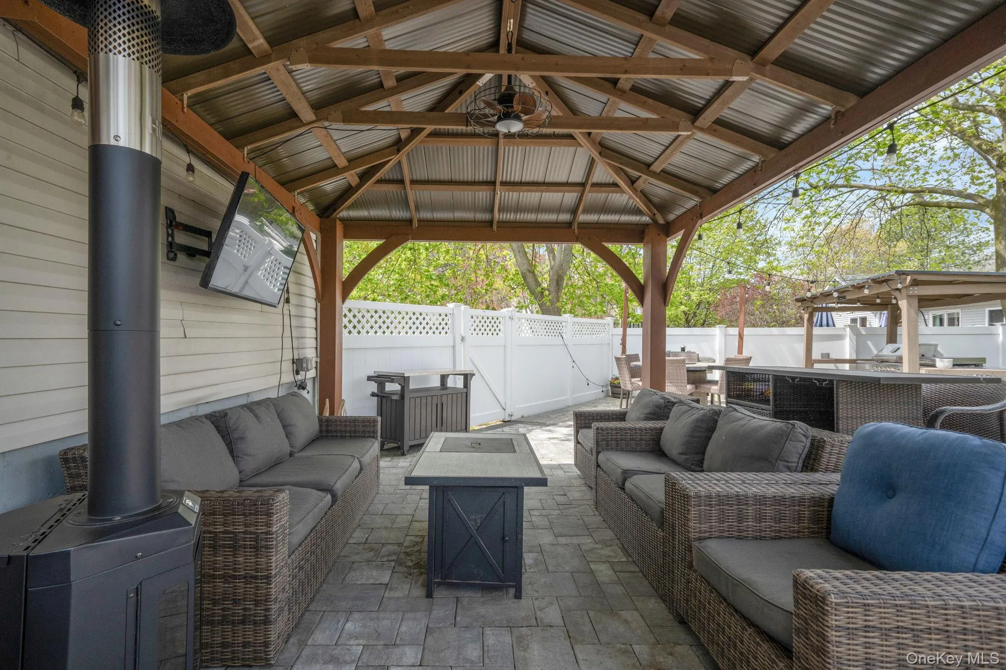 51 Lake Drive, Brookhaven, NY, 3 Bedrooms Bedrooms, 6 Rooms Rooms,2 BathroomsBathrooms,Residential,For Rent,Lake,0,1009335 51 Lake Drive, Brookhaven, NY, 3 Bedrooms Bedrooms, 6 Rooms Rooms,2 BathroomsBathrooms,Residential,For Rent,Lake,0,1009335