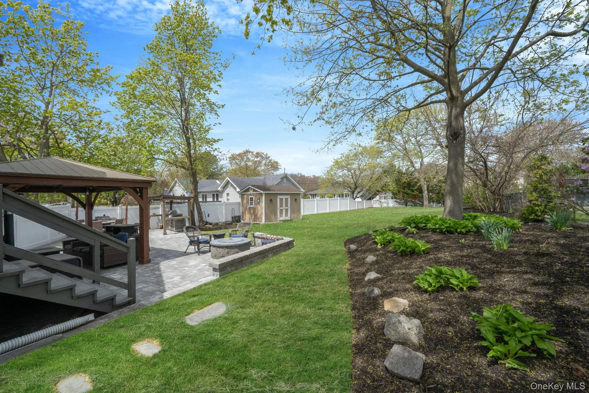 51 Lake Drive, Brookhaven, NY, 3 Bedrooms Bedrooms, 6 Rooms Rooms,2 BathroomsBathrooms,Residential,For Rent,Lake,0,1009335 51 Lake Drive, Brookhaven, NY, 3 Bedrooms Bedrooms, 6 Rooms Rooms,2 BathroomsBathrooms,Residential,For Rent,Lake,0,1009335