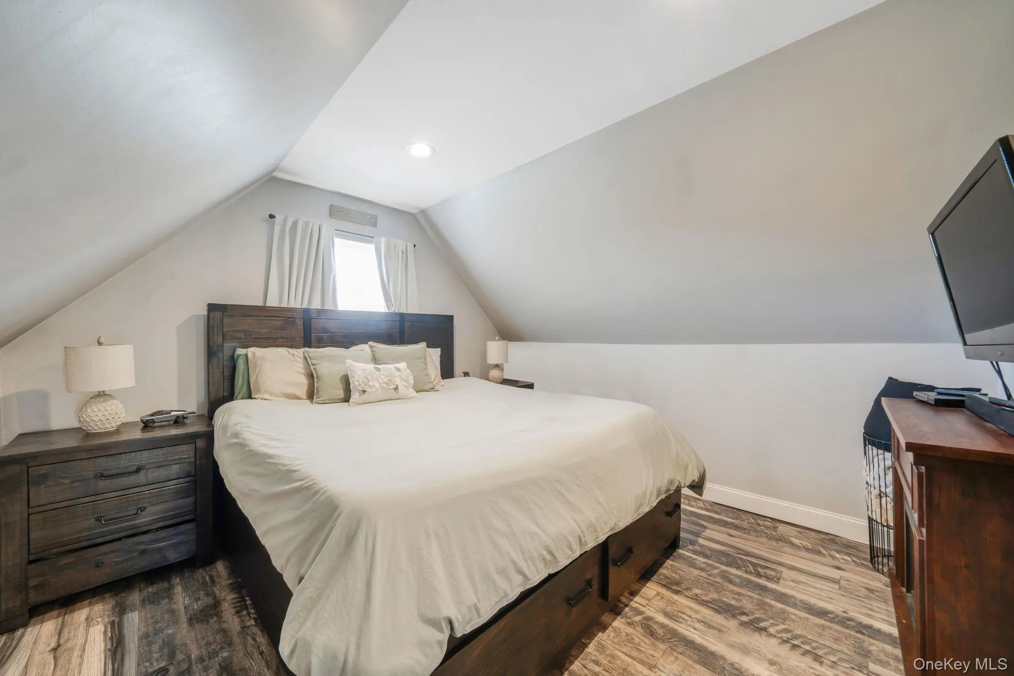 51 Lake Drive, Brookhaven, NY, 3 Bedrooms Bedrooms, 6 Rooms Rooms,2 BathroomsBathrooms,Residential,For Rent,Lake,0,1009335 51 Lake Drive, Brookhaven, NY, 3 Bedrooms Bedrooms, 6 Rooms Rooms,2 BathroomsBathrooms,Residential,For Rent,Lake,0,1009335