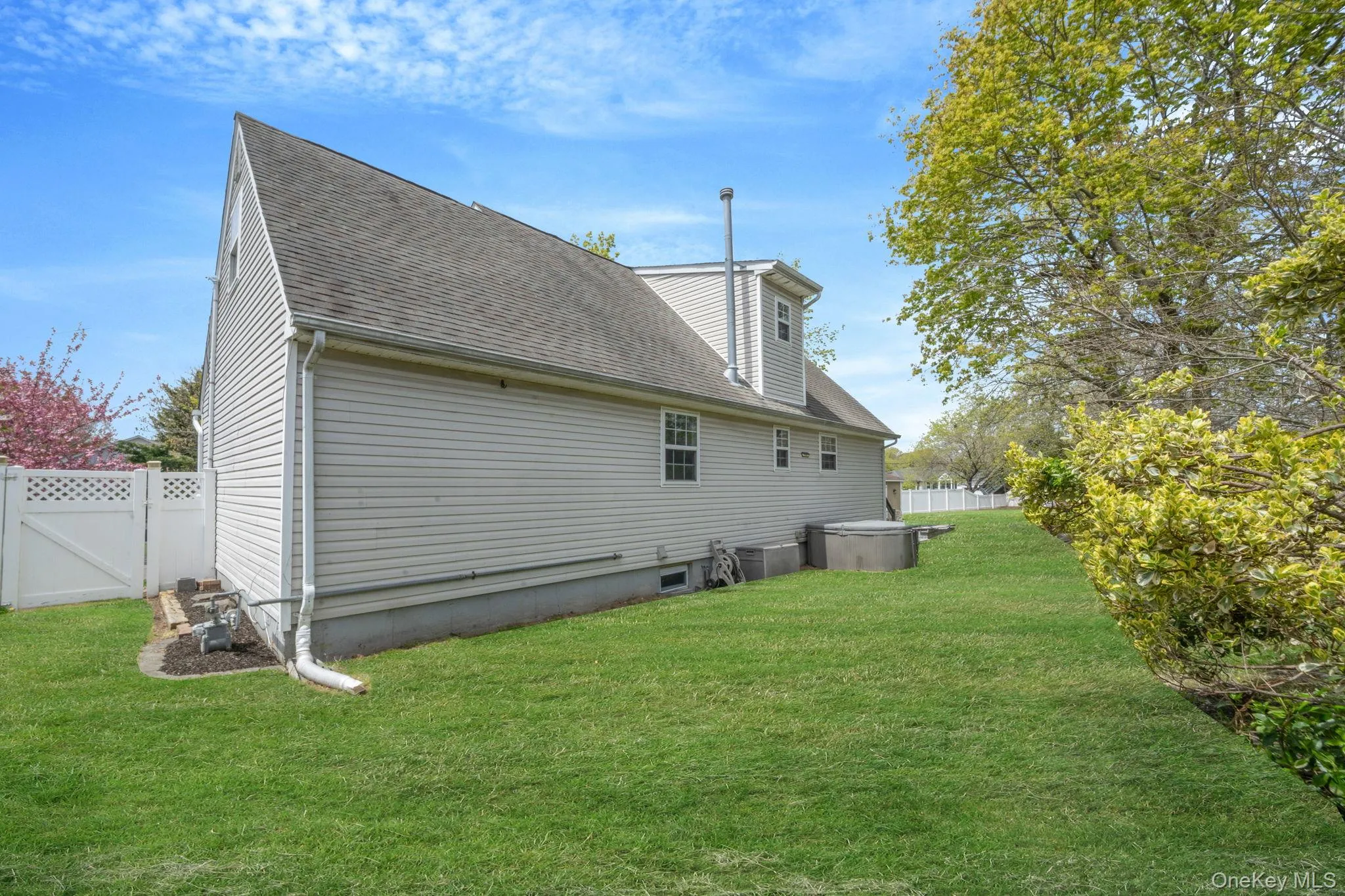 51 Lake Drive, Brookhaven, NY, 3 Bedrooms Bedrooms, 6 Rooms Rooms,2 BathroomsBathrooms,Residential,For Rent,Lake,0,1009335 51 Lake Drive, Brookhaven, NY, 3 Bedrooms Bedrooms, 6 Rooms Rooms,2 BathroomsBathrooms,Residential,For Rent,Lake,0,1009335
