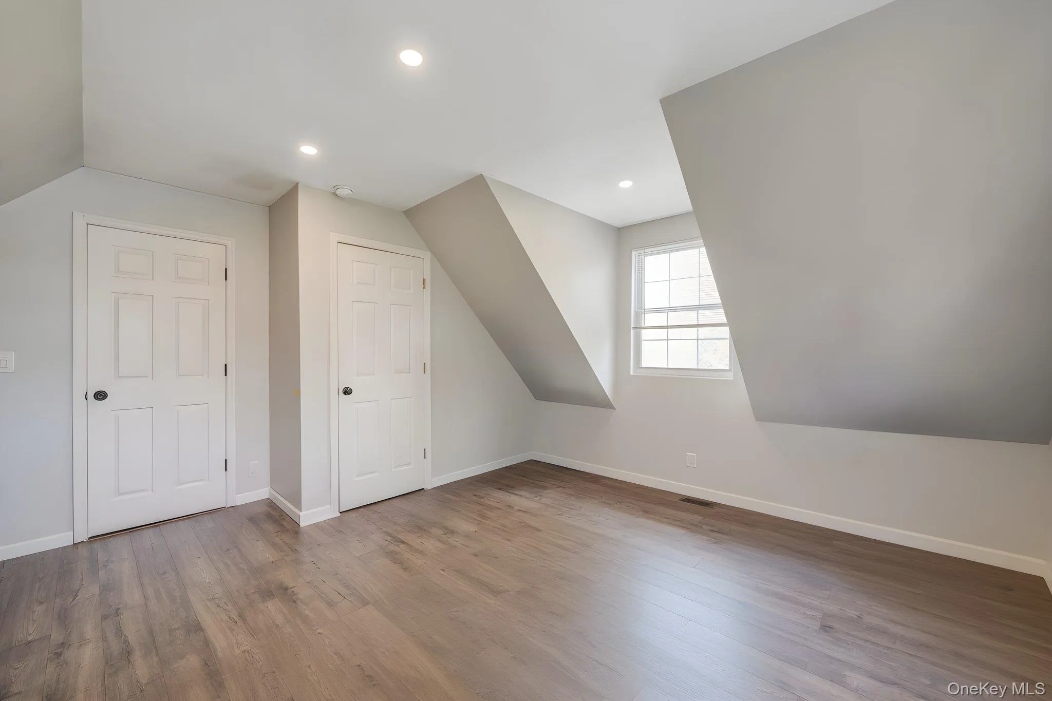 51 Lake Drive, Brookhaven, NY, 3 Bedrooms Bedrooms, 6 Rooms Rooms,2 BathroomsBathrooms,Residential,For Rent,Lake,0,1009335 51 Lake Drive, Brookhaven, NY, 3 Bedrooms Bedrooms, 6 Rooms Rooms,2 BathroomsBathrooms,Residential,For Rent,Lake,0,1009335