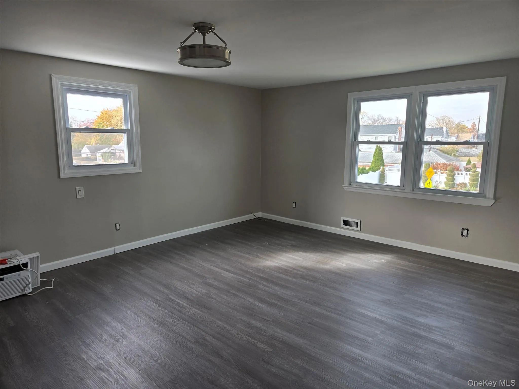 35 Keegan Street, Hempstead, NY, 1 Bedroom Bedrooms, 3 Rooms Rooms,1 BathroomBathrooms,Residential Lease,For Rent,Keegan,0,1009338 35 Keegan Street, Hempstead, NY, 1 Bedroom Bedrooms, 3 Rooms Rooms,1 BathroomBathrooms,Residential Lease,For Rent,Keegan,0,1009338