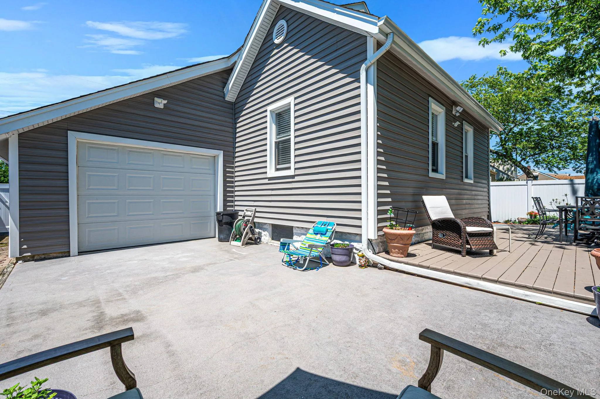 590 7th Street, Babylon, NY, 2 Bedrooms Bedrooms, 6 Rooms Rooms,1 BathroomBathrooms,Residential,For Rent,7th,0,1009340 590 7th Street, Babylon, NY, 2 Bedrooms Bedrooms, 6 Rooms Rooms,1 BathroomBathrooms,Residential,For Rent,7th,0,1009340