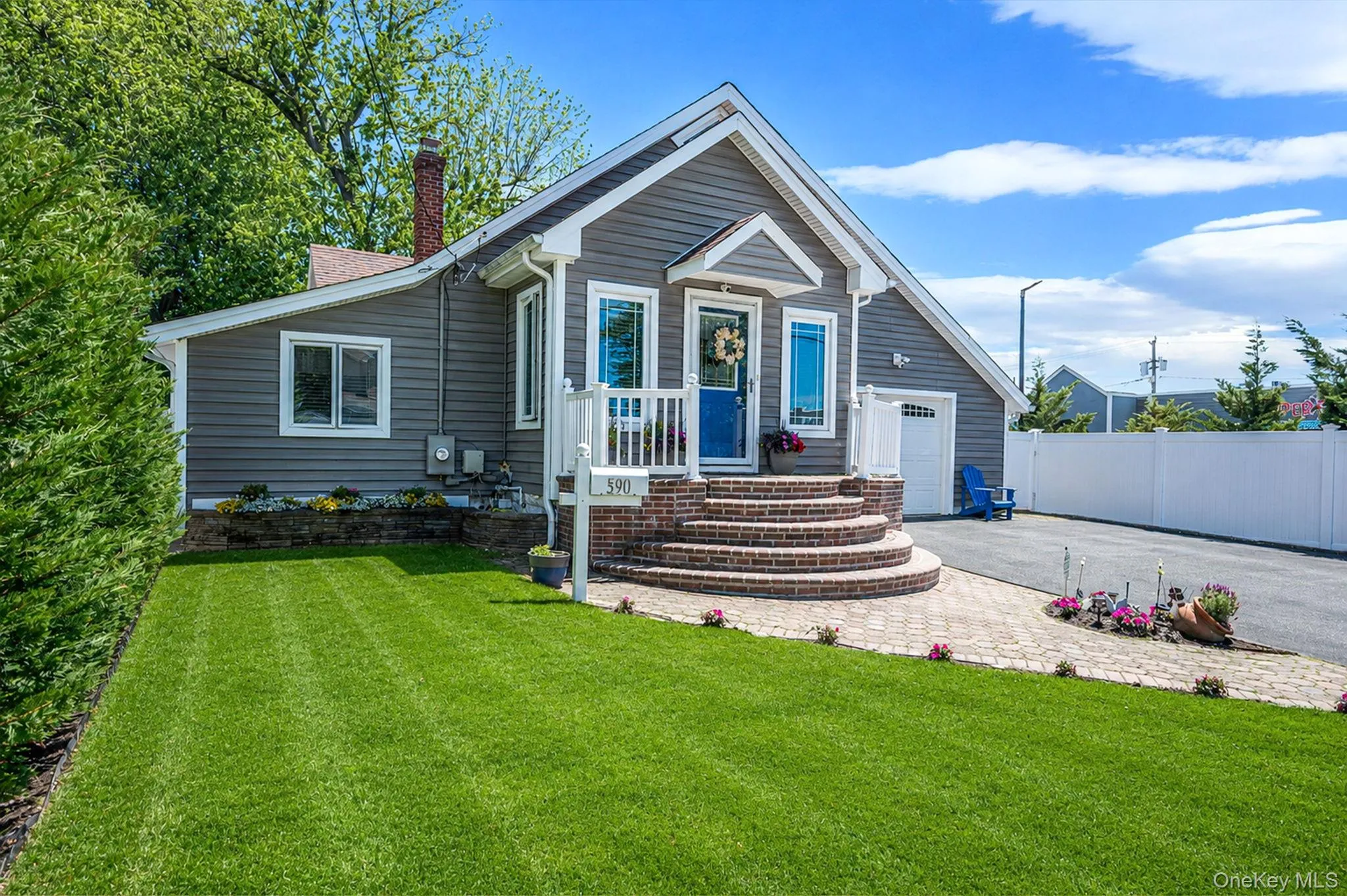 590 7th Street, Babylon, NY, 2 Bedrooms Bedrooms, 6 Rooms Rooms,1 BathroomBathrooms,Residential,For Rent,7th,0,1009340 590 7th Street, Babylon, NY, 2 Bedrooms Bedrooms, 6 Rooms Rooms,1 BathroomBathrooms,Residential,For Rent,7th,0,1009340