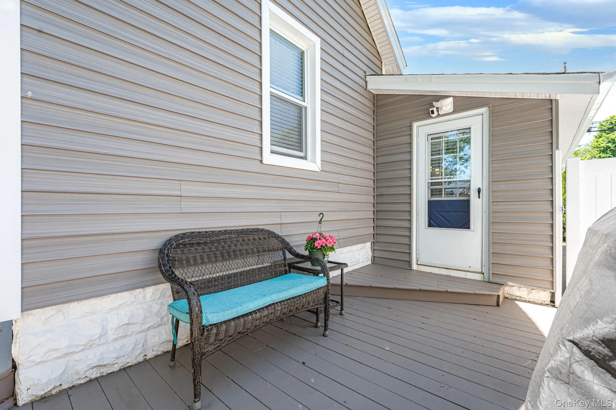 590 7th Street, Babylon, NY, 2 Bedrooms Bedrooms, 6 Rooms Rooms,1 BathroomBathrooms,Residential,For Rent,7th,0,1009340 590 7th Street, Babylon, NY, 2 Bedrooms Bedrooms, 6 Rooms Rooms,1 BathroomBathrooms,Residential,For Rent,7th,0,1009340