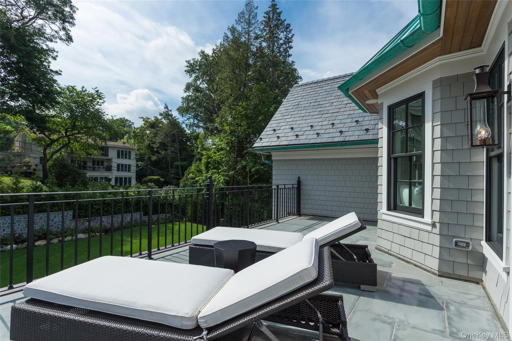 7 Pine Drive, North Hempstead, NY, 6 Bedrooms Bedrooms, 11 Rooms Rooms,6 BathroomsBathrooms,Residential,For Rent,Pine,0,1009341 7 Pine Drive, North Hempstead, NY, 6 Bedrooms Bedrooms, 11 Rooms Rooms,6 BathroomsBathrooms,Residential,For Rent,Pine,0,1009341