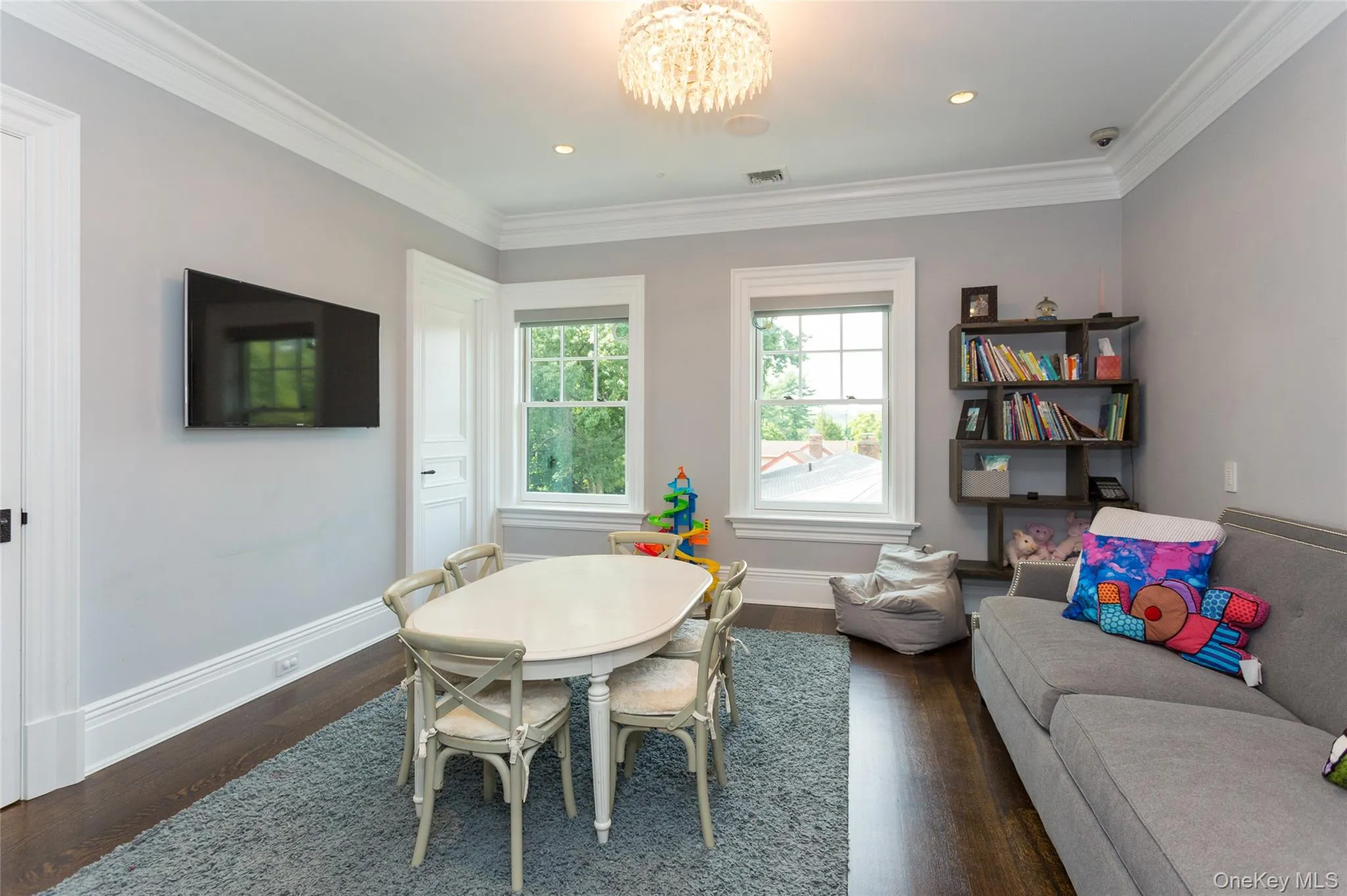 7 Pine Drive, North Hempstead, NY, 6 Bedrooms Bedrooms, 11 Rooms Rooms,6 BathroomsBathrooms,Residential,For Rent,Pine,0,1009341 7 Pine Drive, North Hempstead, NY, 6 Bedrooms Bedrooms, 11 Rooms Rooms,6 BathroomsBathrooms,Residential,For Rent,Pine,0,1009341