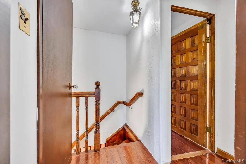 29 Pearsall Street, Babylon, NY, 4 Bedrooms Bedrooms, 7 Rooms Rooms,2 BathroomsBathrooms,Residential,For Rent,Pearsall,0,1009346 29 Pearsall Street, Babylon, NY, 4 Bedrooms Bedrooms, 7 Rooms Rooms,2 BathroomsBathrooms,Residential,For Rent,Pearsall,0,1009346