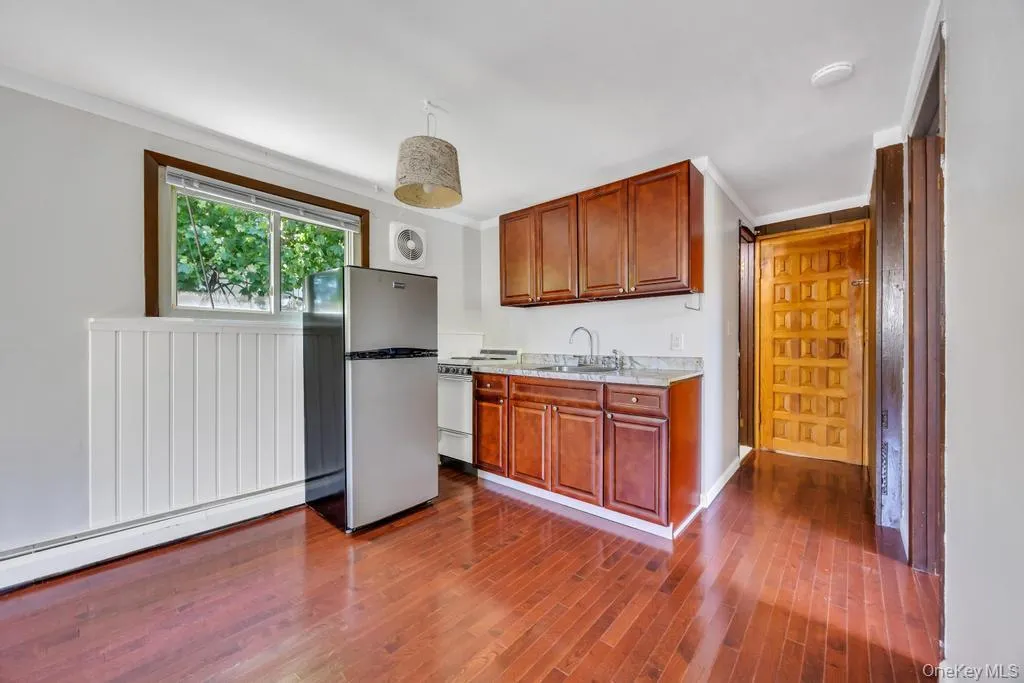29 Pearsall Street, Babylon, NY, 4 Bedrooms Bedrooms, 7 Rooms Rooms,2 BathroomsBathrooms,Residential,For Rent,Pearsall,0,1009346 29 Pearsall Street, Babylon, NY, 4 Bedrooms Bedrooms, 7 Rooms Rooms,2 BathroomsBathrooms,Residential,For Rent,Pearsall,0,1009346