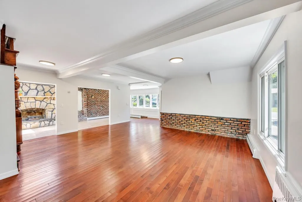 29 Pearsall Street, Babylon, NY, 4 Bedrooms Bedrooms, 7 Rooms Rooms,2 BathroomsBathrooms,Residential,For Rent,Pearsall,0,1009346 29 Pearsall Street, Babylon, NY, 4 Bedrooms Bedrooms, 7 Rooms Rooms,2 BathroomsBathrooms,Residential,For Rent,Pearsall,0,1009346