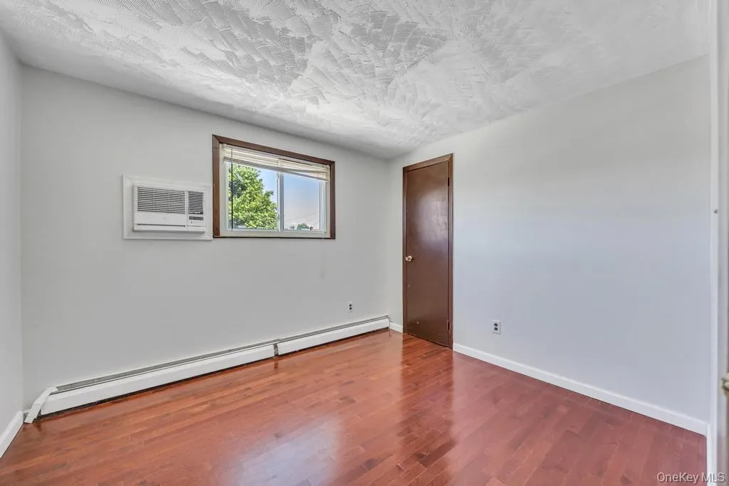 29 Pearsall Street, Babylon, NY, 4 Bedrooms Bedrooms, 7 Rooms Rooms,2 BathroomsBathrooms,Residential,For Rent,Pearsall,0,1009346 29 Pearsall Street, Babylon, NY, 4 Bedrooms Bedrooms, 7 Rooms Rooms,2 BathroomsBathrooms,Residential,For Rent,Pearsall,0,1009346