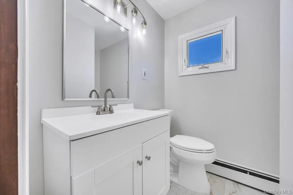 29 Pearsall Street, Babylon, NY, 4 Bedrooms Bedrooms, 7 Rooms Rooms,2 BathroomsBathrooms,Residential,For Rent,Pearsall,0,1009346 29 Pearsall Street, Babylon, NY, 4 Bedrooms Bedrooms, 7 Rooms Rooms,2 BathroomsBathrooms,Residential,For Rent,Pearsall,0,1009346