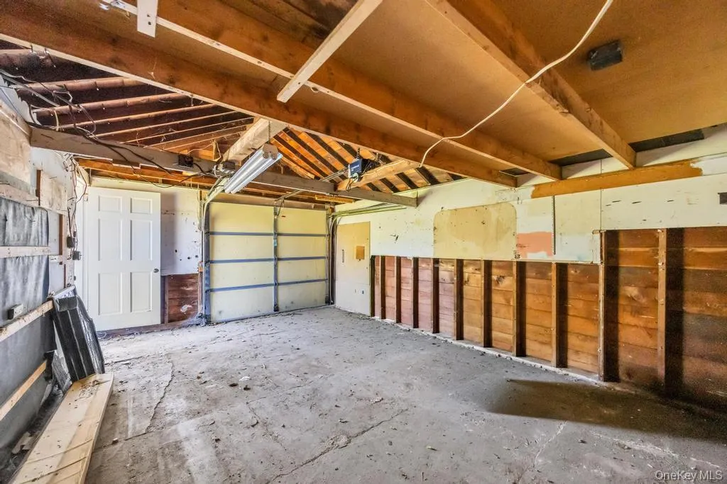 29 Pearsall Street, Babylon, NY, 4 Bedrooms Bedrooms, 7 Rooms Rooms,2 BathroomsBathrooms,Residential,For Rent,Pearsall,0,1009346 29 Pearsall Street, Babylon, NY, 4 Bedrooms Bedrooms, 7 Rooms Rooms,2 BathroomsBathrooms,Residential,For Rent,Pearsall,0,1009346