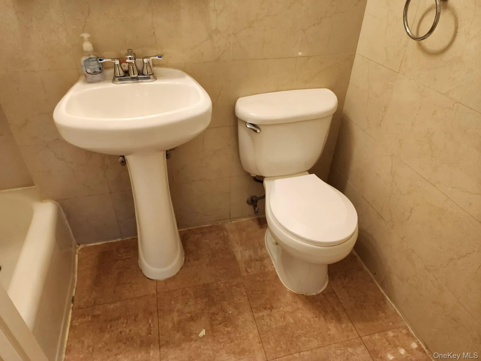 61-45 98th Street, New York, NY, 1 Bedroom Bedrooms, 4 Rooms Rooms,1 BathroomBathrooms,Residential Lease,For Rent,98th,0,1009352 61-45 98th Street, New York, NY, 1 Bedroom Bedrooms, 4 Rooms Rooms,1 BathroomBathrooms,Residential Lease,For Rent,98th,0,1009352