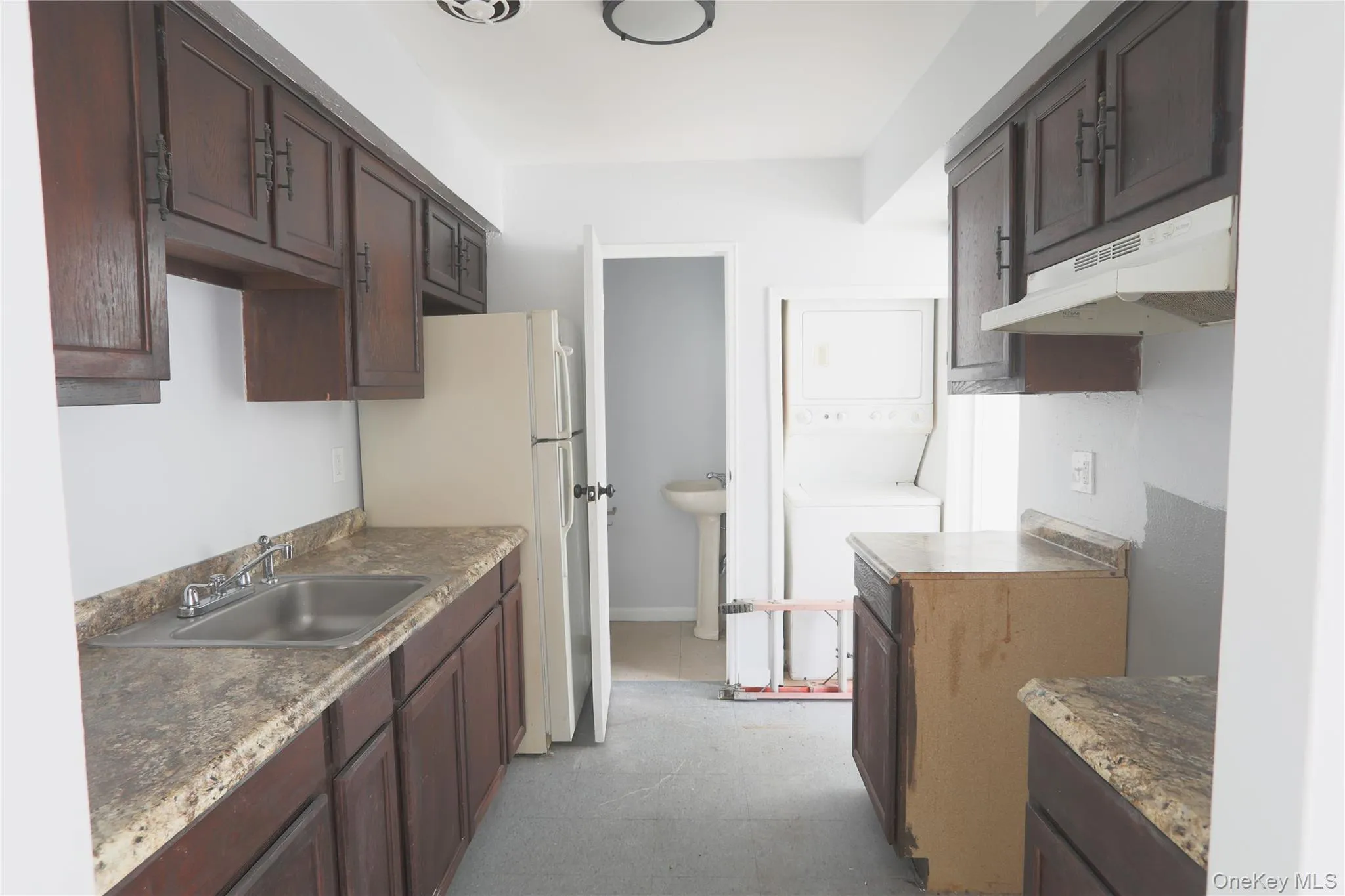 3 Valley Forge Court, Brookhaven, NY, 2 Bedrooms Bedrooms, 5 Rooms Rooms,1 BathroomBathrooms,Residential,For Rent,Valley Forge,0,1009354 3 Valley Forge Court, Brookhaven, NY, 2 Bedrooms Bedrooms, 5 Rooms Rooms,1 BathroomBathrooms,Residential,For Rent,Valley Forge,0,1009354