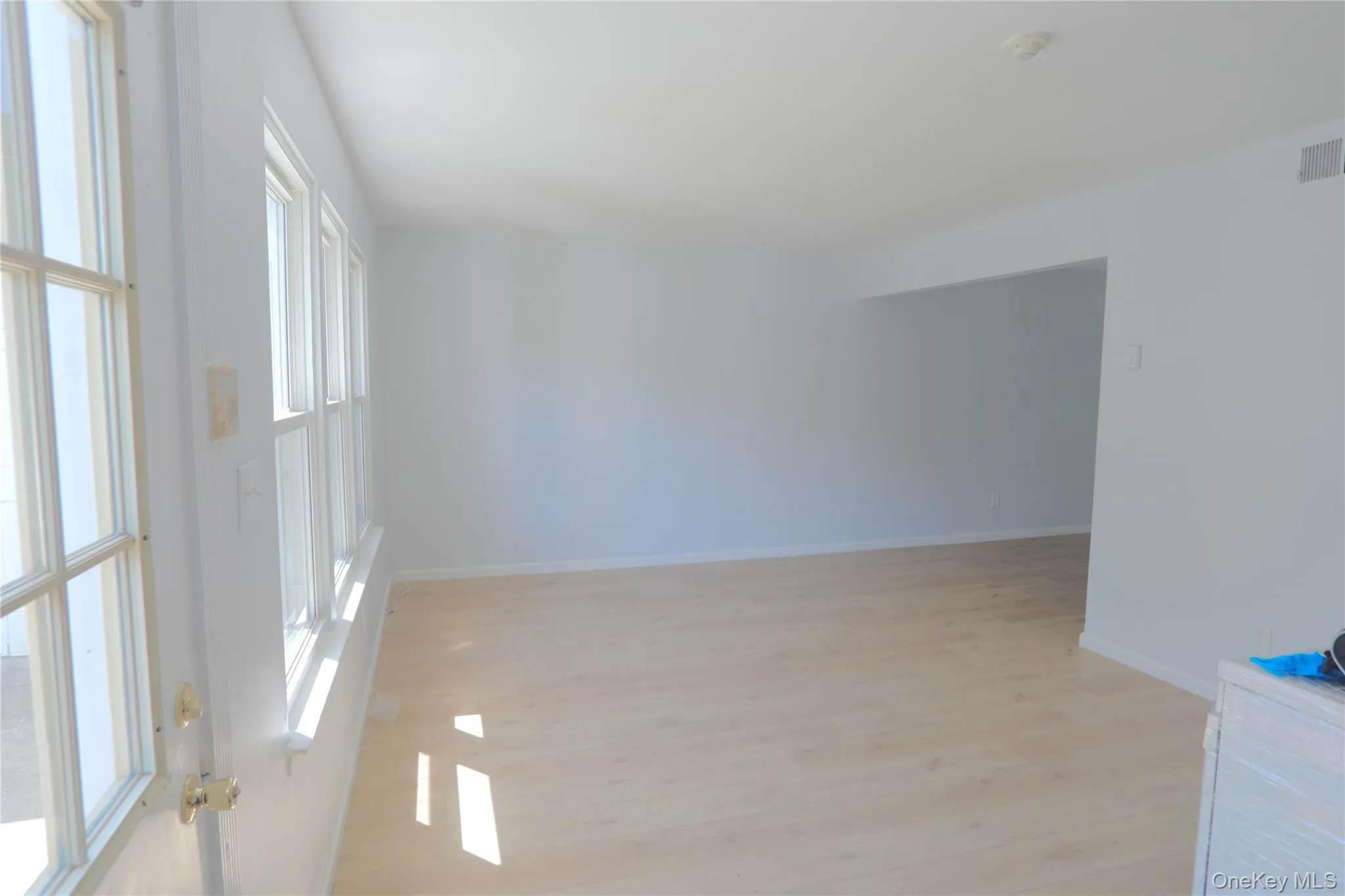 3 Valley Forge Court, Brookhaven, NY, 2 Bedrooms Bedrooms, 5 Rooms Rooms,1 BathroomBathrooms,Residential,For Rent,Valley Forge,0,1009354 3 Valley Forge Court, Brookhaven, NY, 2 Bedrooms Bedrooms, 5 Rooms Rooms,1 BathroomBathrooms,Residential,For Rent,Valley Forge,0,1009354