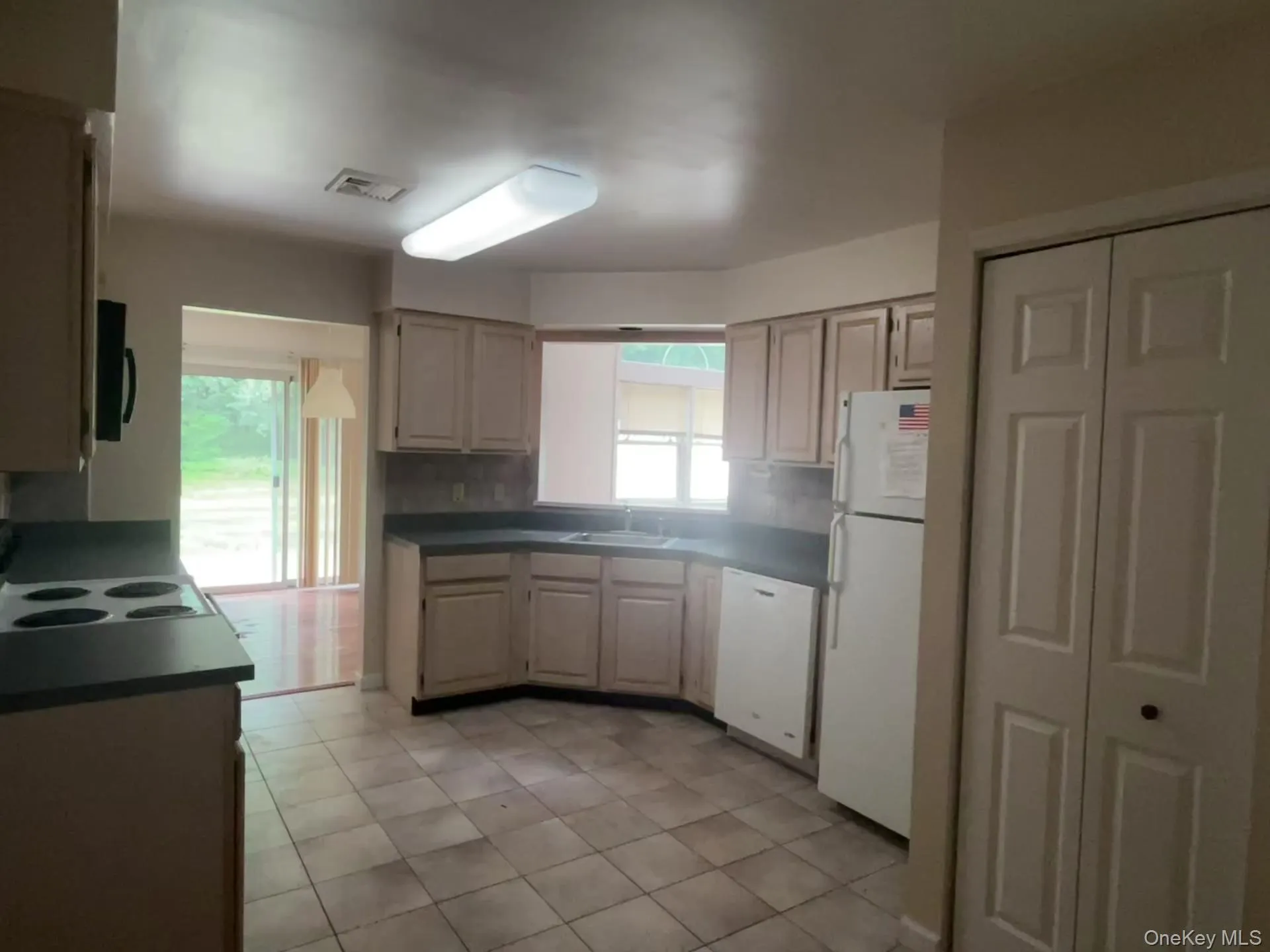 12 Deer Crossing Drive, Fishkill, NY, 2 Bedrooms Bedrooms, 6 Rooms Rooms,2 BathroomsBathrooms,Residential,For Rent,Deer Crossing,0,1009356 12 Deer Crossing Drive, Fishkill, NY, 2 Bedrooms Bedrooms, 6 Rooms Rooms,2 BathroomsBathrooms,Residential,For Rent,Deer Crossing,0,1009356