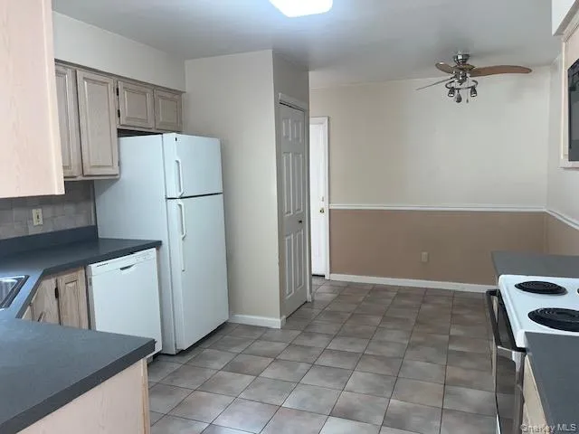 12 Deer Crossing Drive, Fishkill, NY, 2 Bedrooms Bedrooms, 6 Rooms Rooms,2 BathroomsBathrooms,Residential,For Rent,Deer Crossing,0,KEY1009356 12 Deer Crossing Drive, Fishkill, NY, 2 Bedrooms Bedrooms, 6 Rooms Rooms,2 BathroomsBathrooms,Residential,For Rent,Deer Crossing,0,KEY1009356