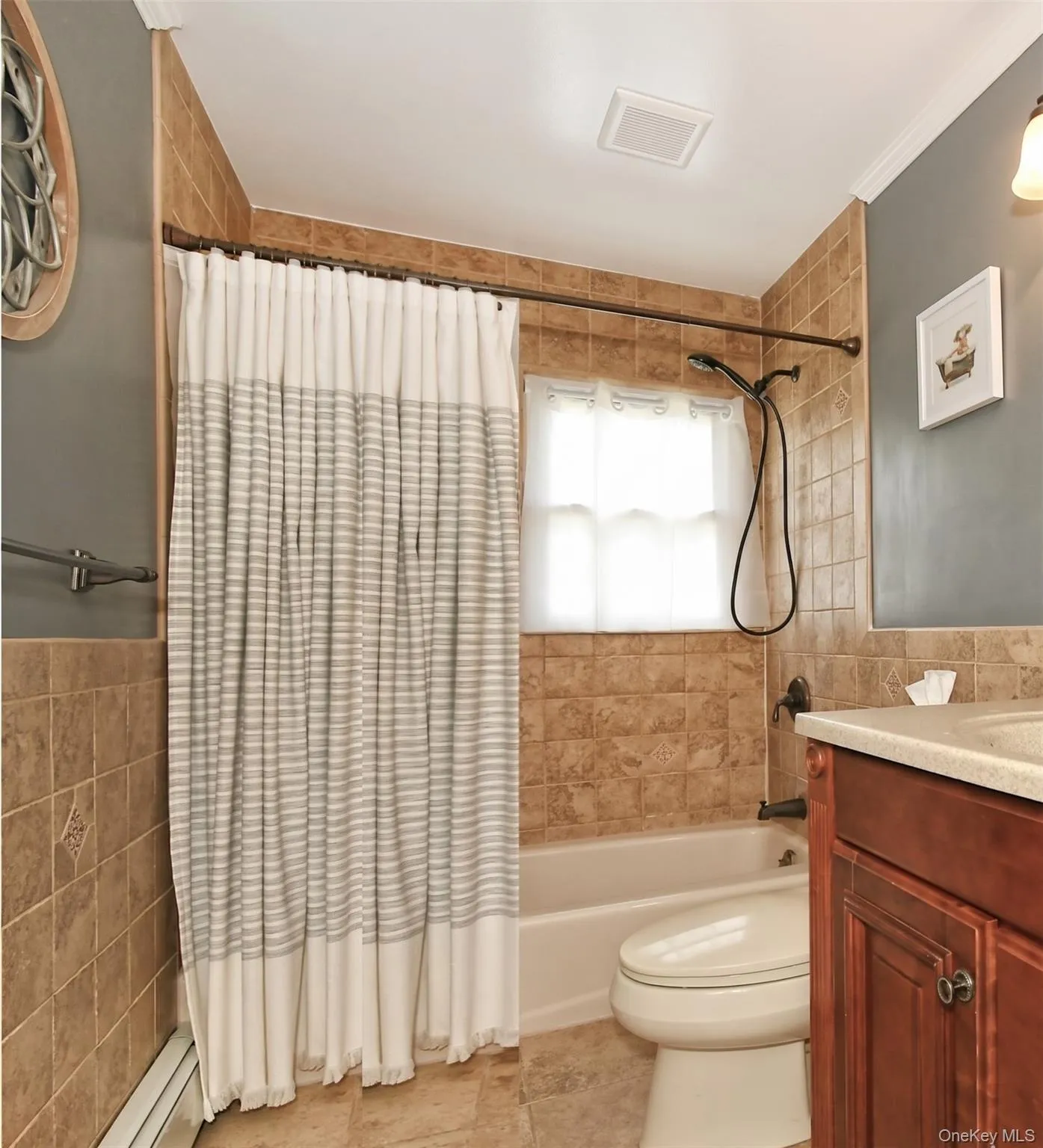 2432 Kayron Lane, Hempstead, NY, 3 Bedrooms Bedrooms, 8 Rooms Rooms,2 BathroomsBathrooms,Residential,For Rent,Kayron,0,1009357 2432 Kayron Lane, Hempstead, NY, 3 Bedrooms Bedrooms, 8 Rooms Rooms,2 BathroomsBathrooms,Residential,For Rent,Kayron,0,1009357