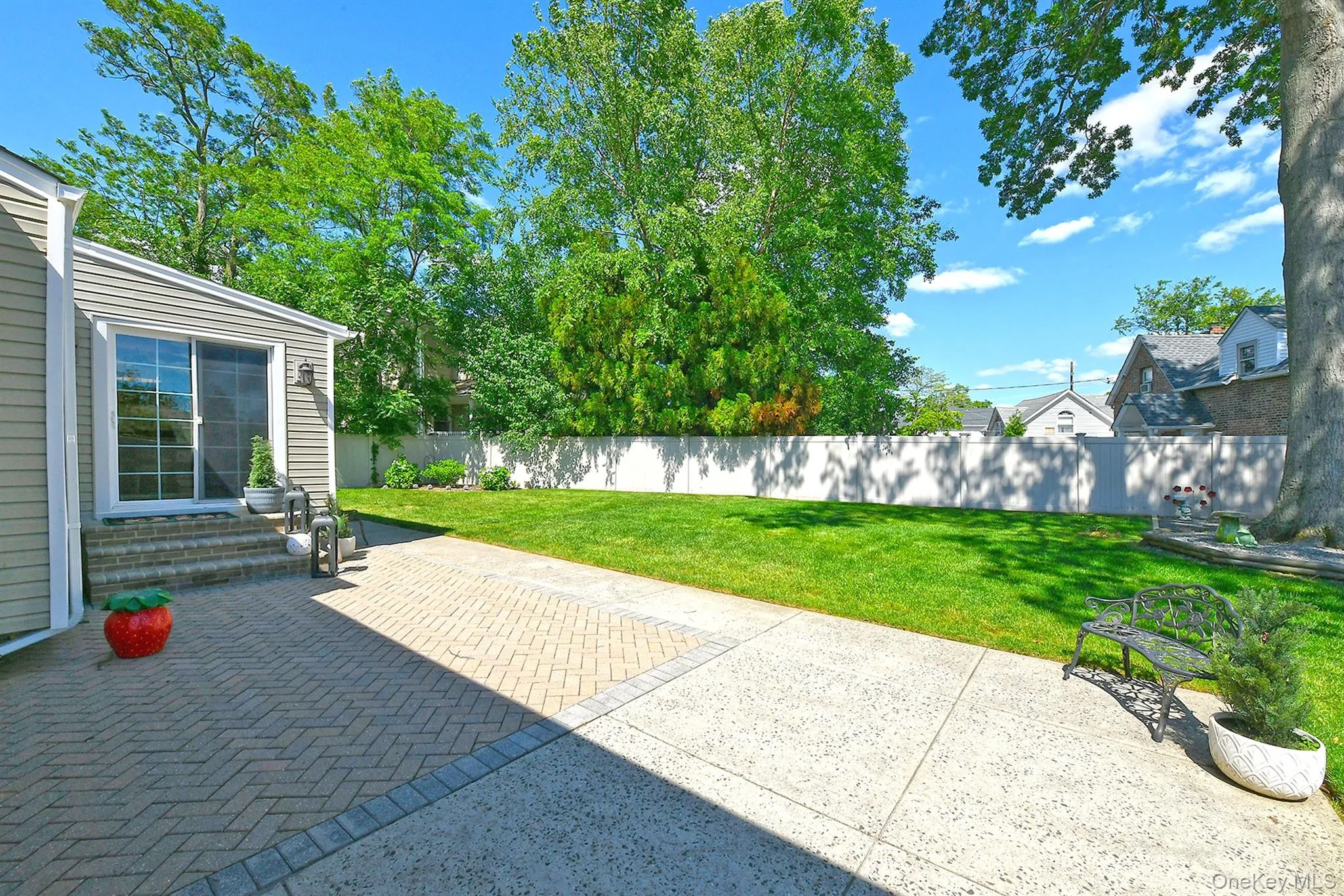 2432 Kayron Lane, Hempstead, NY, 3 Bedrooms Bedrooms, 8 Rooms Rooms,2 BathroomsBathrooms,Residential,For Rent,Kayron,0,1009357 2432 Kayron Lane, Hempstead, NY, 3 Bedrooms Bedrooms, 8 Rooms Rooms,2 BathroomsBathrooms,Residential,For Rent,Kayron,0,1009357