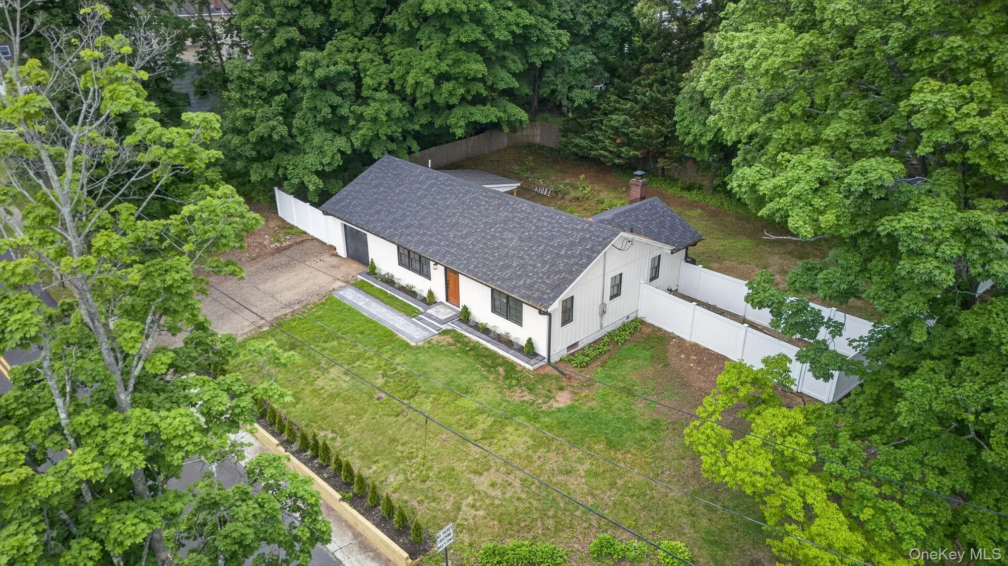 85 Kenneth Avenue, Huntington, NY, 4 Bedrooms Bedrooms, 7 Rooms Rooms,2 BathroomsBathrooms,Residential,For Rent,Kenneth,0,1009359 85 Kenneth Avenue, Huntington, NY, 4 Bedrooms Bedrooms, 7 Rooms Rooms,2 BathroomsBathrooms,Residential,For Rent,Kenneth,0,1009359