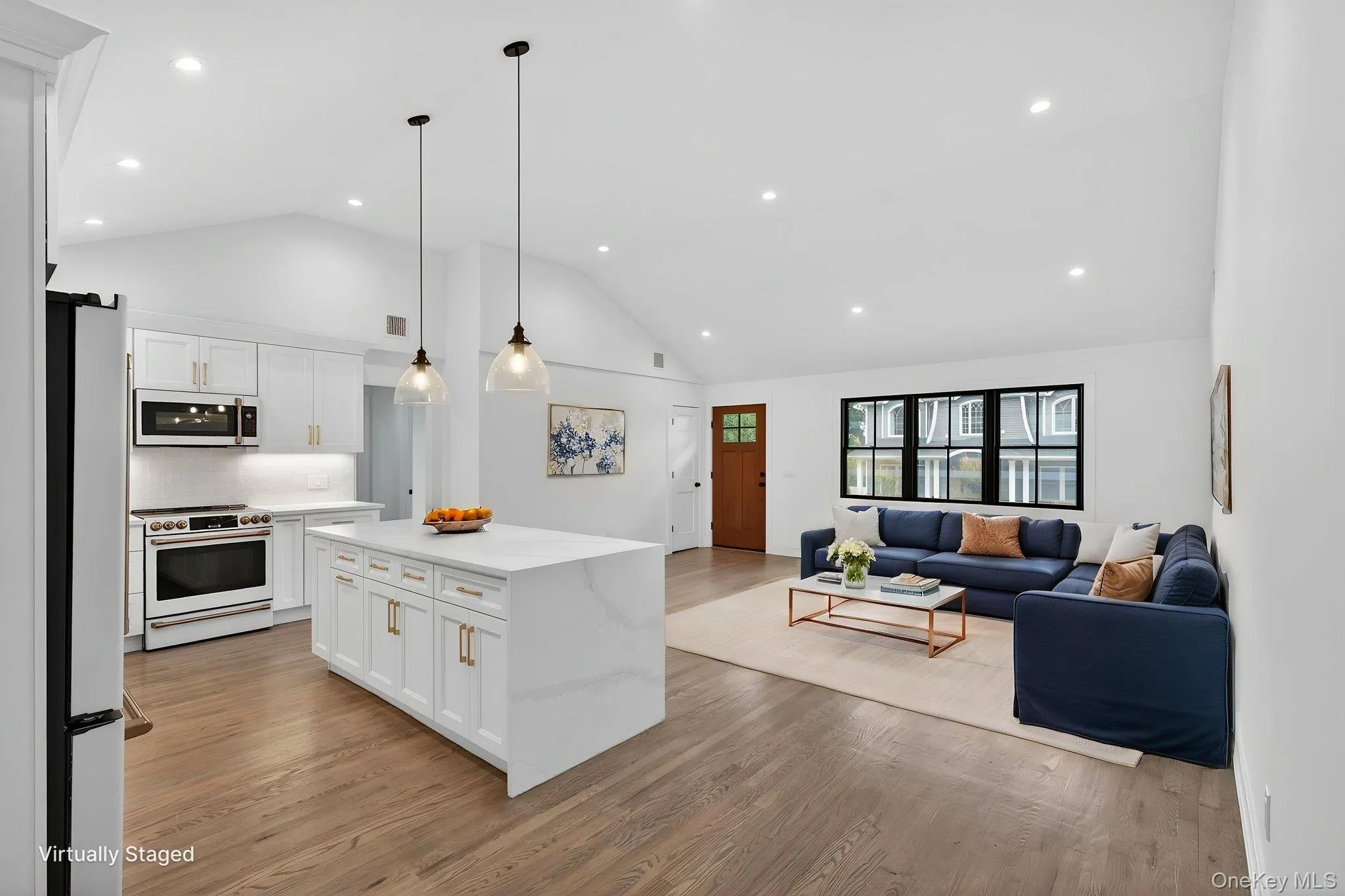 85 Kenneth Avenue, Huntington, NY, 4 Bedrooms Bedrooms, 7 Rooms Rooms,2 BathroomsBathrooms,Residential,For Rent,Kenneth,0,1009359 85 Kenneth Avenue, Huntington, NY, 4 Bedrooms Bedrooms, 7 Rooms Rooms,2 BathroomsBathrooms,Residential,For Rent,Kenneth,0,1009359