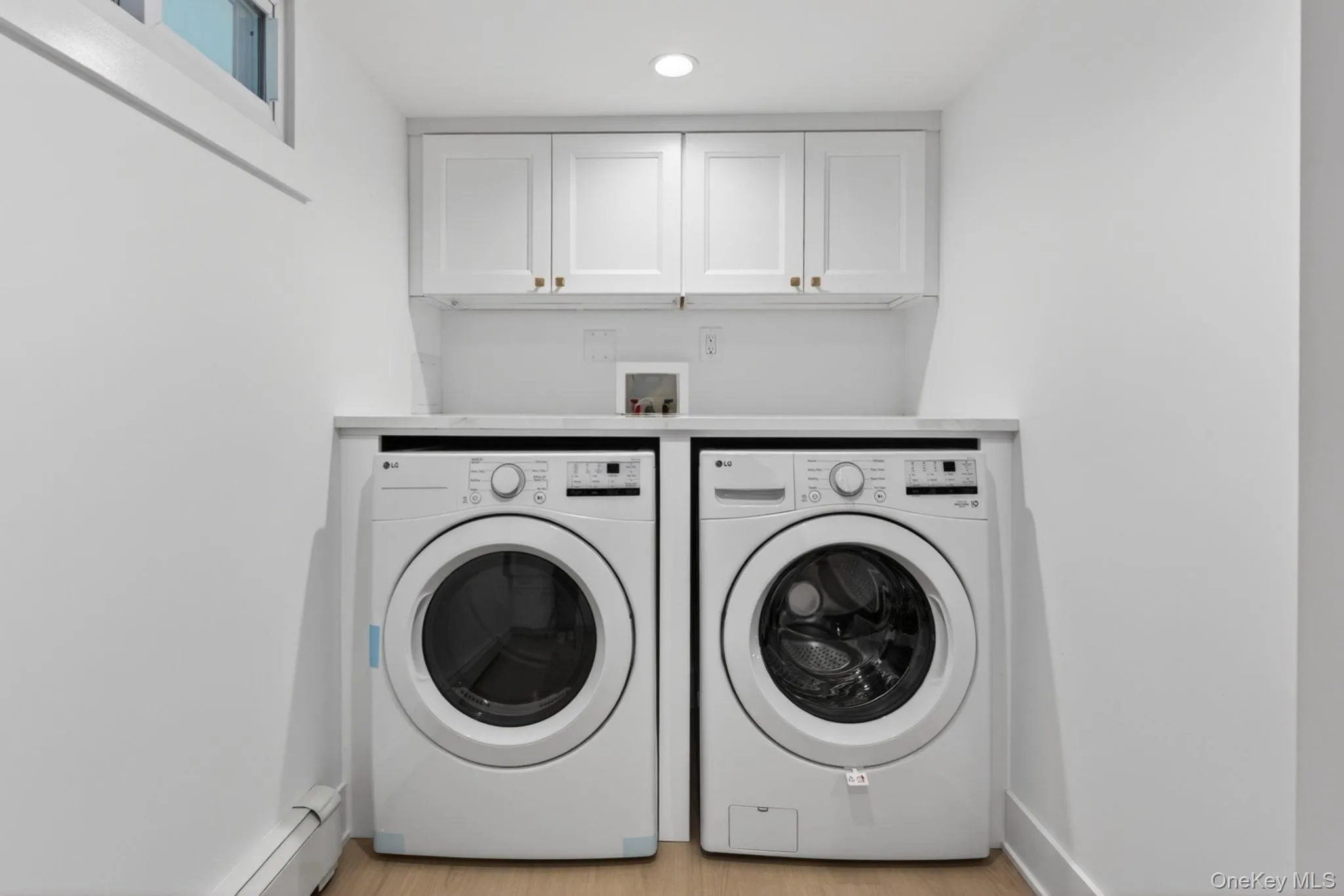 85 Kenneth Avenue, Huntington, NY, 4 Bedrooms Bedrooms, 7 Rooms Rooms,2 BathroomsBathrooms,Residential,For Rent,Kenneth,0,1009359 85 Kenneth Avenue, Huntington, NY, 4 Bedrooms Bedrooms, 7 Rooms Rooms,2 BathroomsBathrooms,Residential,For Rent,Kenneth,0,1009359