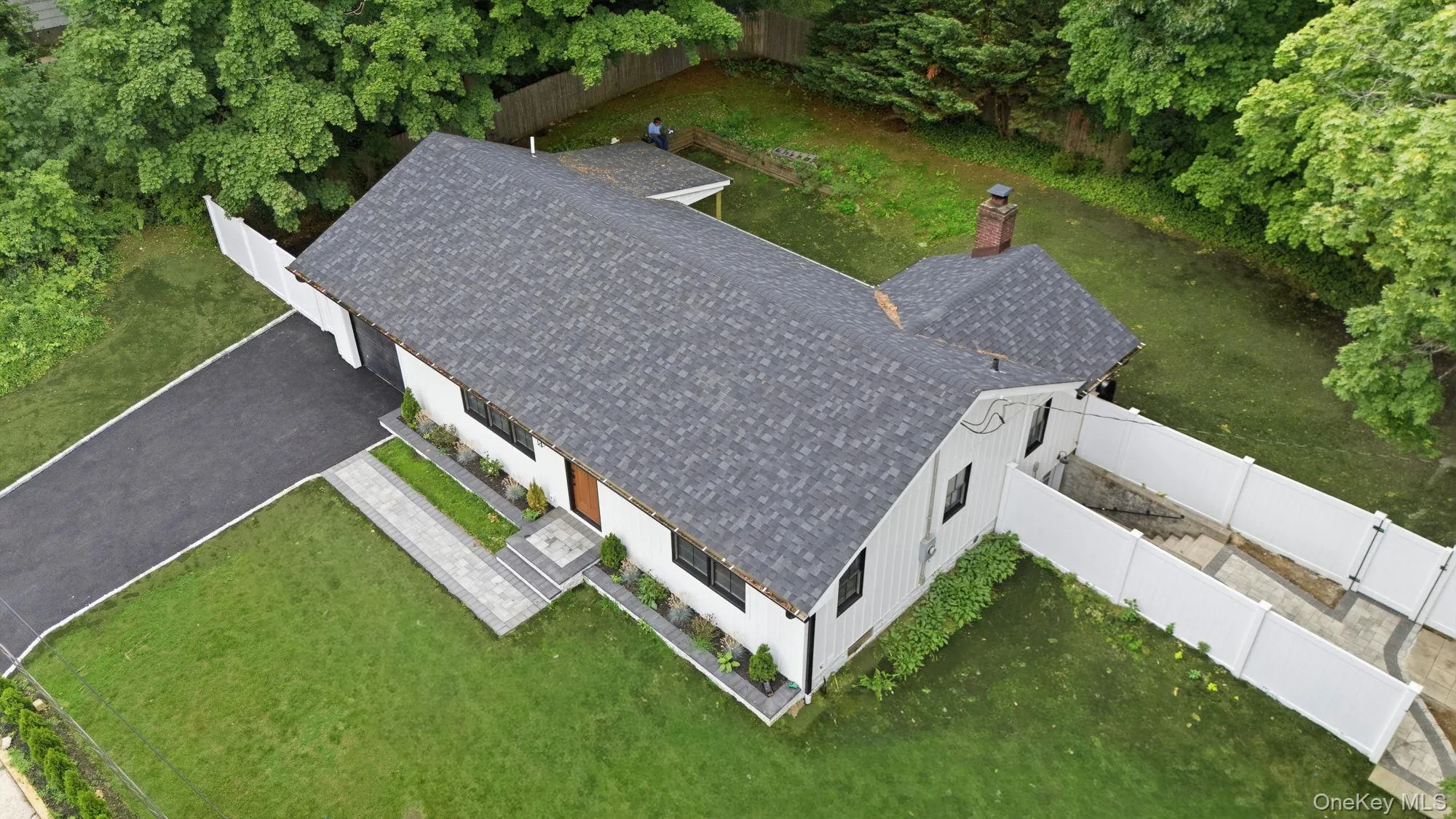 85 Kenneth Avenue, Huntington, NY, 4 Bedrooms Bedrooms, 7 Rooms Rooms,2 BathroomsBathrooms,Residential,For Rent,Kenneth,0,1009359 85 Kenneth Avenue, Huntington, NY, 4 Bedrooms Bedrooms, 7 Rooms Rooms,2 BathroomsBathrooms,Residential,For Rent,Kenneth,0,1009359