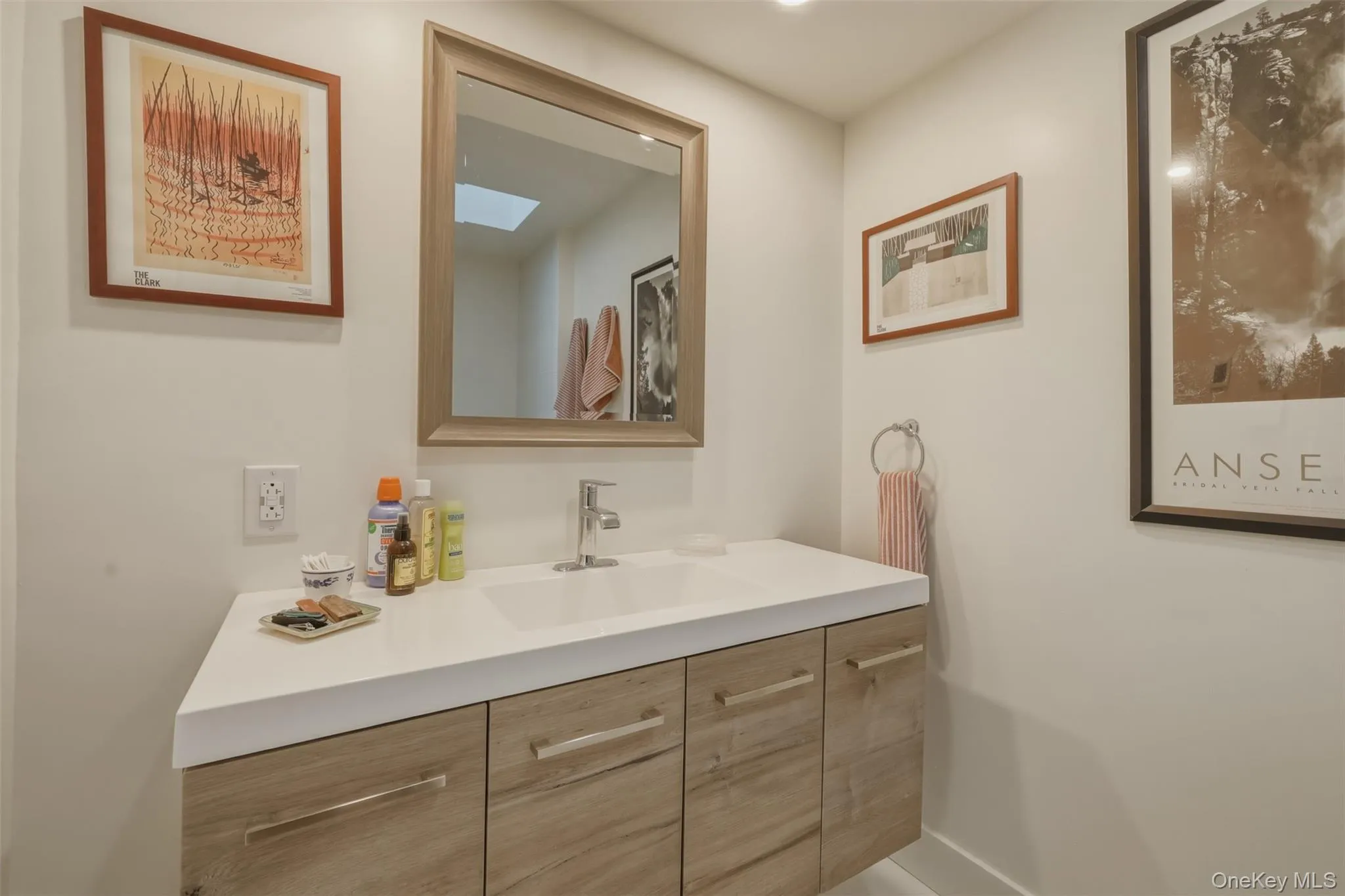 37 Pond Drive, Rhinebeck, NY, 1 Bedroom Bedrooms, 5 Rooms Rooms,1 BathroomBathrooms,Residential,For Rent,Pond,0,1009365 37 Pond Drive, Rhinebeck, NY, 1 Bedroom Bedrooms, 5 Rooms Rooms,1 BathroomBathrooms,Residential,For Rent,Pond,0,1009365