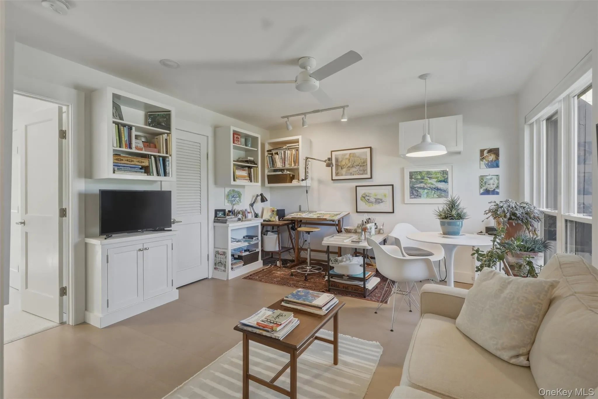 37 Pond Drive, Rhinebeck, NY, 1 Bedroom Bedrooms, 5 Rooms Rooms,1 BathroomBathrooms,Residential,For Rent,Pond,0,1009365 37 Pond Drive, Rhinebeck, NY, 1 Bedroom Bedrooms, 5 Rooms Rooms,1 BathroomBathrooms,Residential,For Rent,Pond,0,1009365