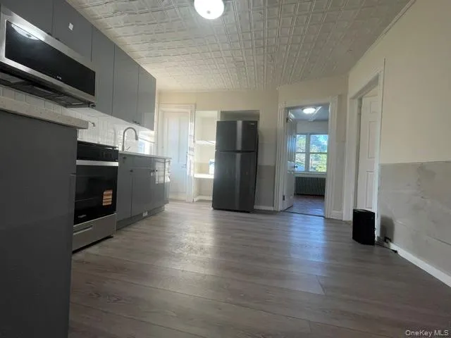 11 Garfield Street, Yonkers, NY, 2 Bedrooms Bedrooms, 3 Rooms Rooms,1 BathroomBathrooms,Residential Lease,For Rent,Garfield,0,1009367 11 Garfield Street, Yonkers, NY, 2 Bedrooms Bedrooms, 3 Rooms Rooms,1 BathroomBathrooms,Residential Lease,For Rent,Garfield,0,1009367