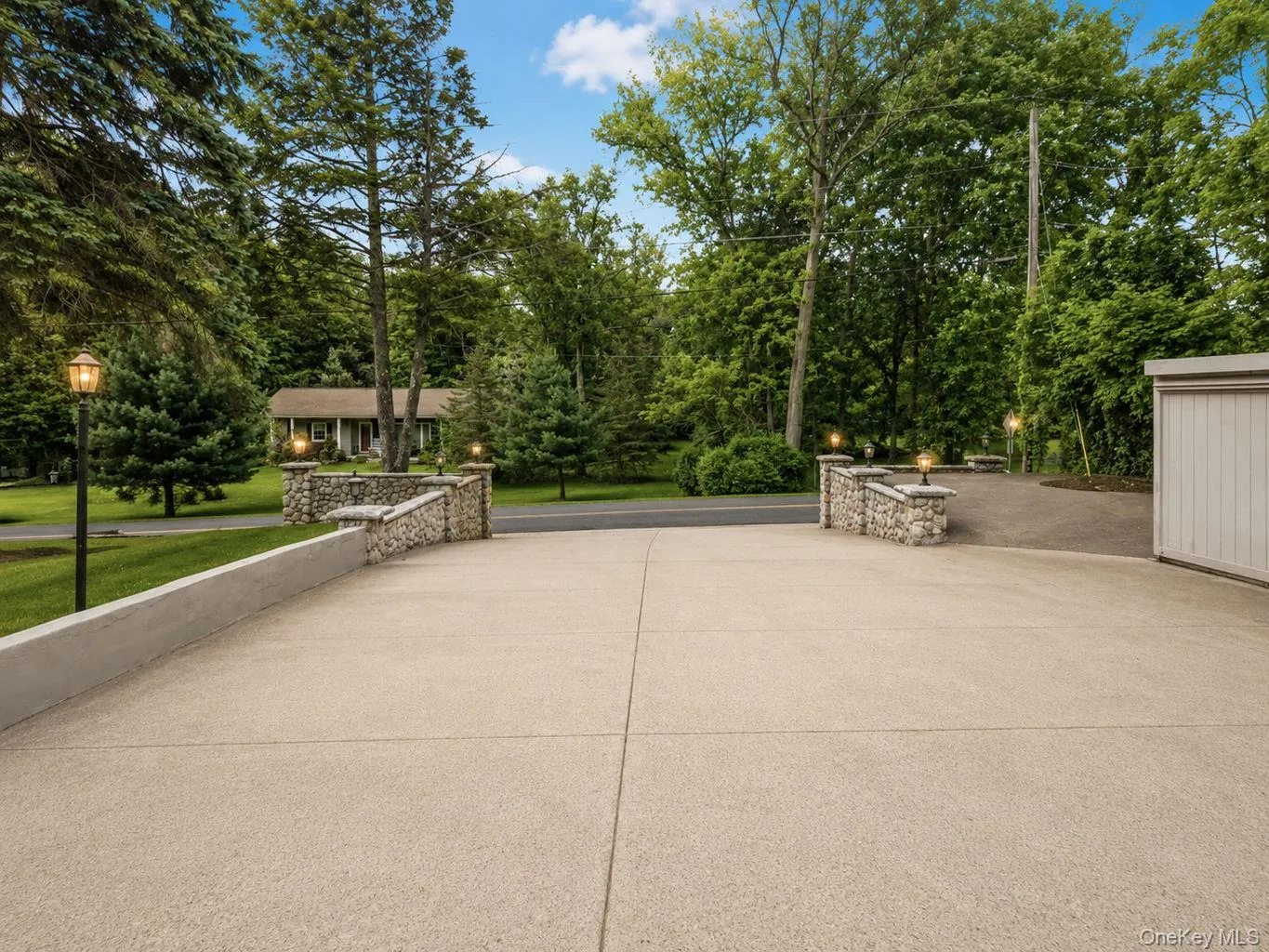 40 Bailey Road, Montgomery, NY, 5 Bedrooms Bedrooms, 12 Rooms Rooms,3 BathroomsBathrooms,Residential,For Rent,Bailey,0,1009368 40 Bailey Road, Montgomery, NY, 5 Bedrooms Bedrooms, 12 Rooms Rooms,3 BathroomsBathrooms,Residential,For Rent,Bailey,0,1009368