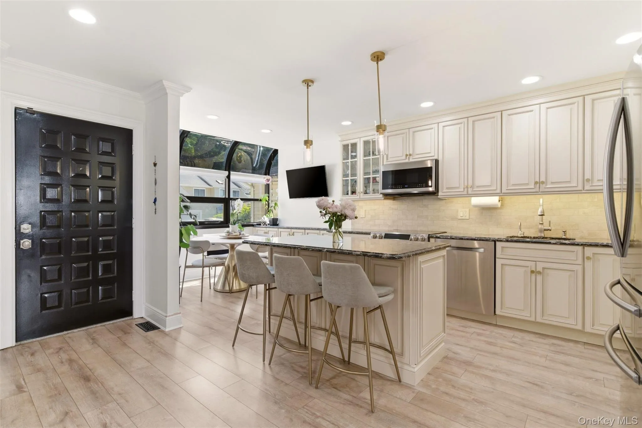 67 Villas Circle, Huntington, NY, 3 Bedrooms Bedrooms, 6 Rooms Rooms,2 BathroomsBathrooms,Residential,For Rent,Villas,0,1009369 67 Villas Circle, Huntington, NY, 3 Bedrooms Bedrooms, 6 Rooms Rooms,2 BathroomsBathrooms,Residential,For Rent,Villas,0,1009369