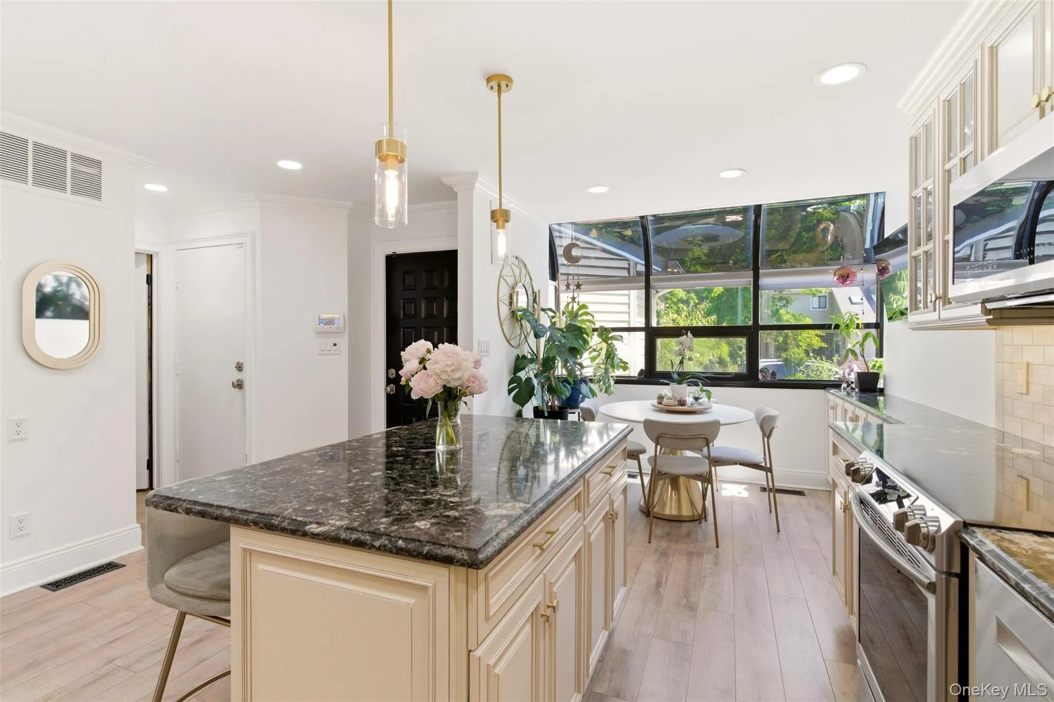 67 Villas Circle, Huntington, NY, 3 Bedrooms Bedrooms, 6 Rooms Rooms,2 BathroomsBathrooms,Residential,For Rent,Villas,0,1009369 67 Villas Circle, Huntington, NY, 3 Bedrooms Bedrooms, 6 Rooms Rooms,2 BathroomsBathrooms,Residential,For Rent,Villas,0,1009369