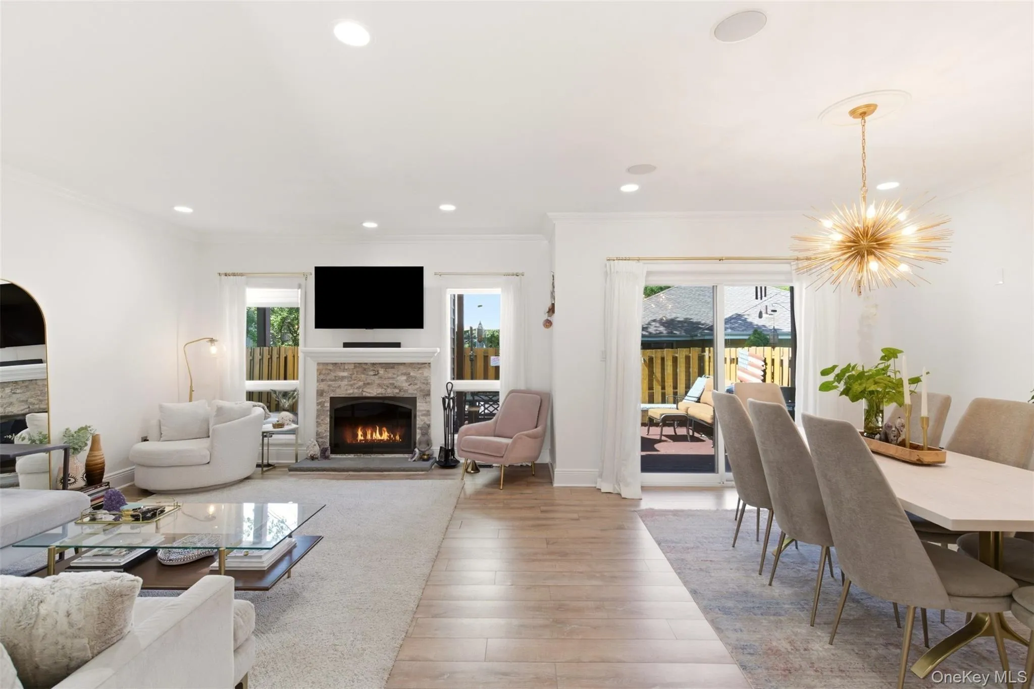67 Villas Circle, Huntington, NY, 3 Bedrooms Bedrooms, 6 Rooms Rooms,2 BathroomsBathrooms,Residential,For Rent,Villas,0,1009369 67 Villas Circle, Huntington, NY, 3 Bedrooms Bedrooms, 6 Rooms Rooms,2 BathroomsBathrooms,Residential,For Rent,Villas,0,1009369