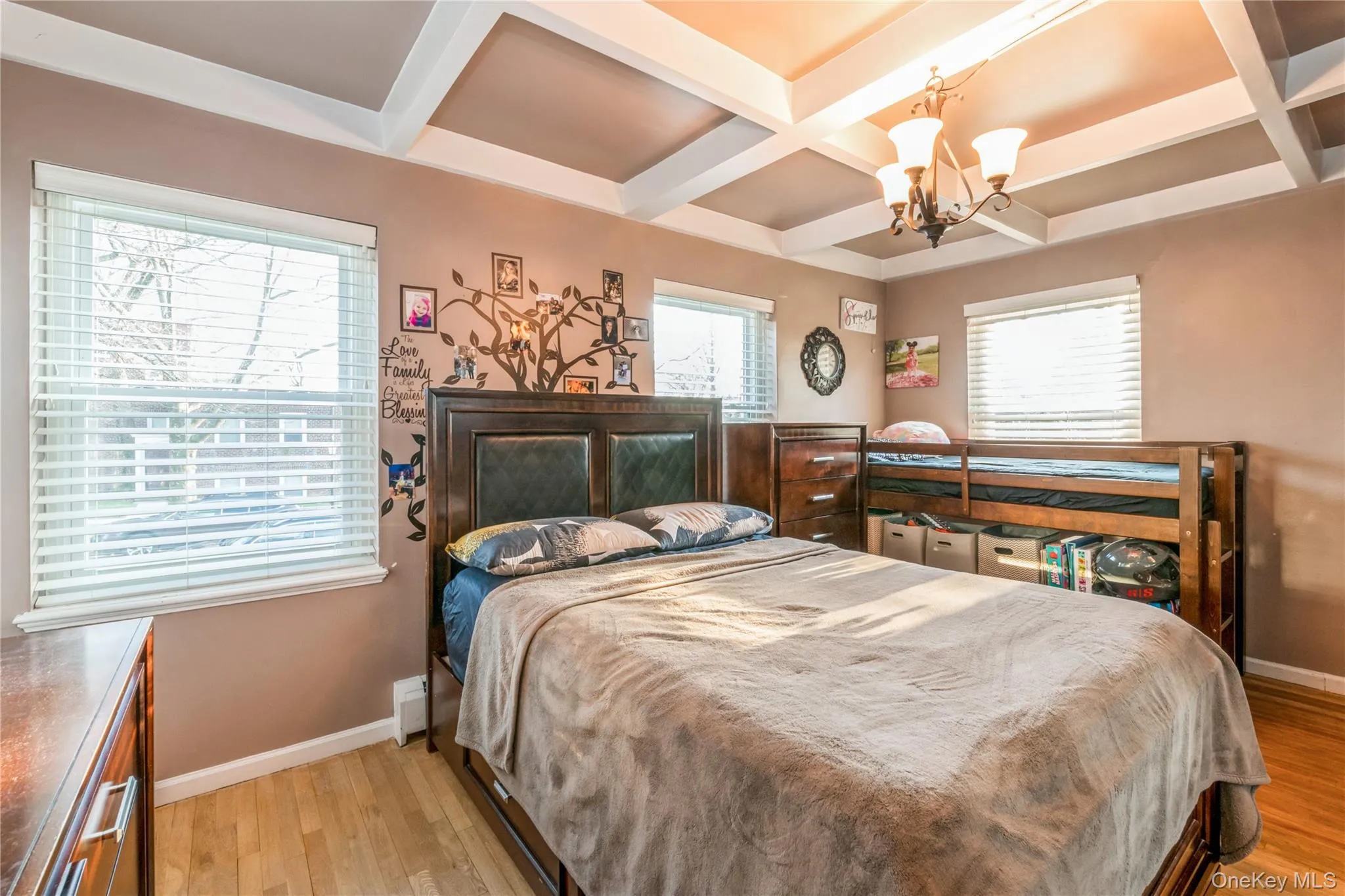 150-67 Village Road, New York, NY, 1 Bedroom Bedrooms, 4 Rooms Rooms,1 BathroomBathrooms,Residential,For Rent,Village,0,1009372 150-67 Village Road, New York, NY, 1 Bedroom Bedrooms, 4 Rooms Rooms,1 BathroomBathrooms,Residential,For Rent,Village,0,1009372