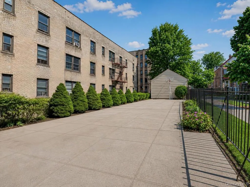 636 219th Street, New York, NY, 2 Bedrooms Bedrooms, 7 Rooms Rooms,2 BathroomsBathrooms,Residential,For Rent,219th,0,1009378 636 219th Street, New York, NY, 2 Bedrooms Bedrooms, 7 Rooms Rooms,2 BathroomsBathrooms,Residential,For Rent,219th,0,1009378
