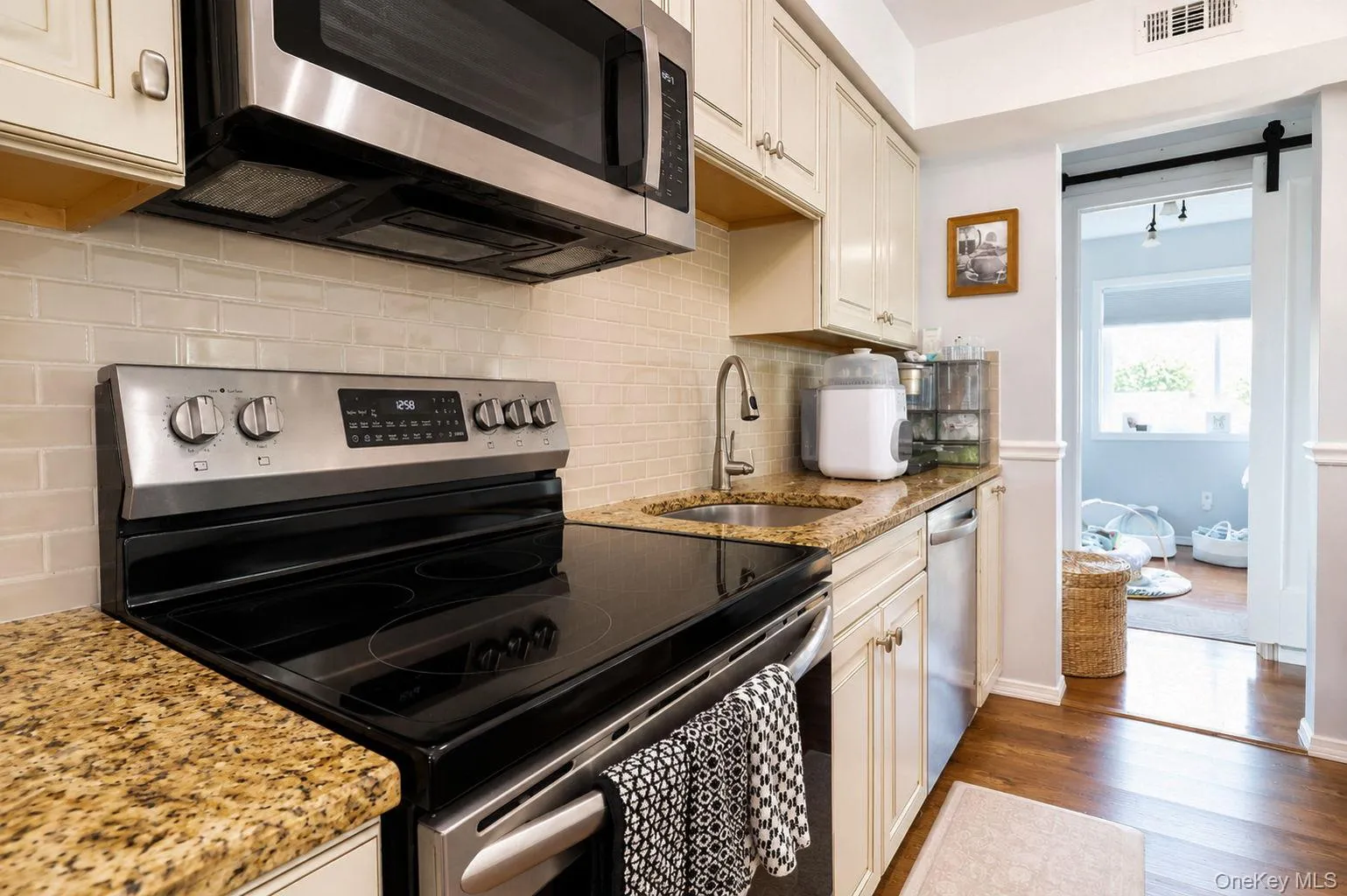 350 Water Street, Newburgh (city), NY, 2 Bedrooms Bedrooms, 5 Rooms Rooms,1 BathroomBathrooms,Residential,For Rent,Water,0,1009381 350 Water Street, Newburgh (city), NY, 2 Bedrooms Bedrooms, 5 Rooms Rooms,1 BathroomBathrooms,Residential,For Rent,Water,0,1009381