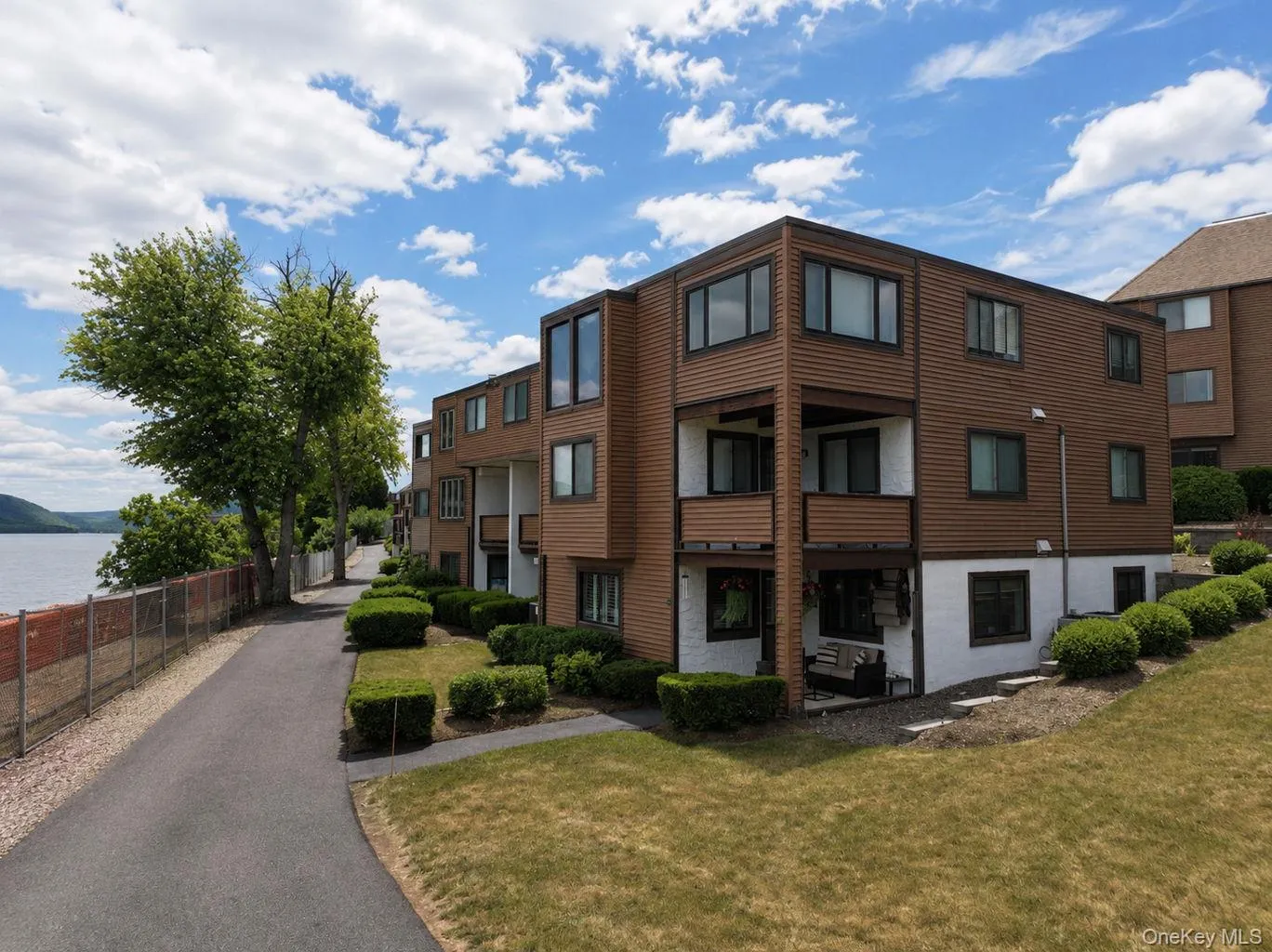 350 Water Street, Newburgh (city), NY, 2 Bedrooms Bedrooms, 5 Rooms Rooms,1 BathroomBathrooms,Residential,For Rent,Water,0,1009381 350 Water Street, Newburgh (city), NY, 2 Bedrooms Bedrooms, 5 Rooms Rooms,1 BathroomBathrooms,Residential,For Rent,Water,0,1009381