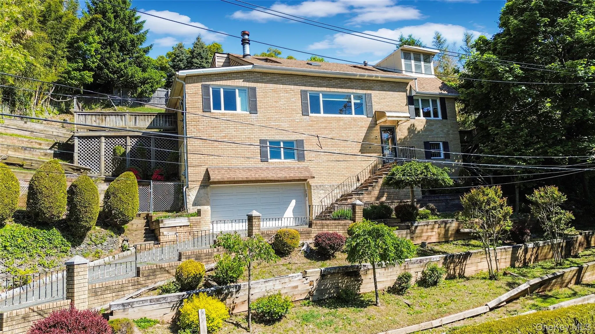215 Coverly Avenue, New York, NY, 4 Bedrooms Bedrooms, 8 Rooms Rooms,3 BathroomsBathrooms,Residential,For Rent,Coverly,0,1009383 215 Coverly Avenue, New York, NY, 4 Bedrooms Bedrooms, 8 Rooms Rooms,3 BathroomsBathrooms,Residential,For Rent,Coverly,0,1009383