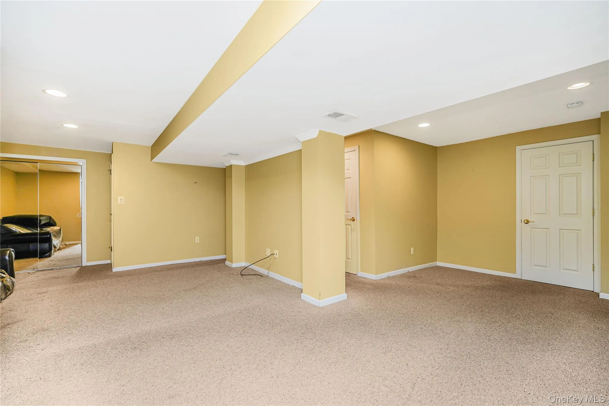 215 Coverly Avenue, New York, NY, 4 Bedrooms Bedrooms, 8 Rooms Rooms,3 BathroomsBathrooms,Residential,For Rent,Coverly,0,1009383 215 Coverly Avenue, New York, NY, 4 Bedrooms Bedrooms, 8 Rooms Rooms,3 BathroomsBathrooms,Residential,For Rent,Coverly,0,1009383