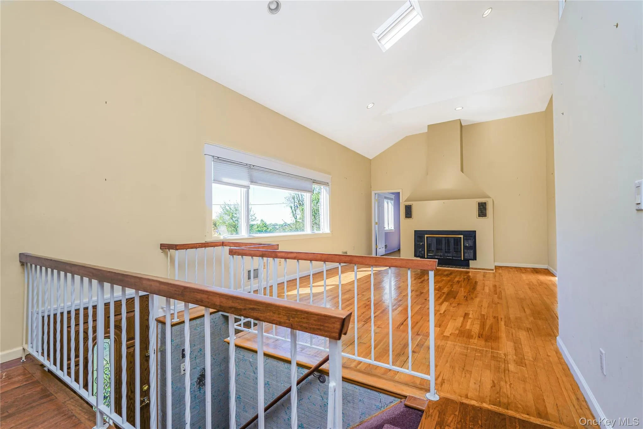 215 Coverly Avenue, New York, NY, 4 Bedrooms Bedrooms, 8 Rooms Rooms,3 BathroomsBathrooms,Residential,For Rent,Coverly,0,1009383 215 Coverly Avenue, New York, NY, 4 Bedrooms Bedrooms, 8 Rooms Rooms,3 BathroomsBathrooms,Residential,For Rent,Coverly,0,1009383