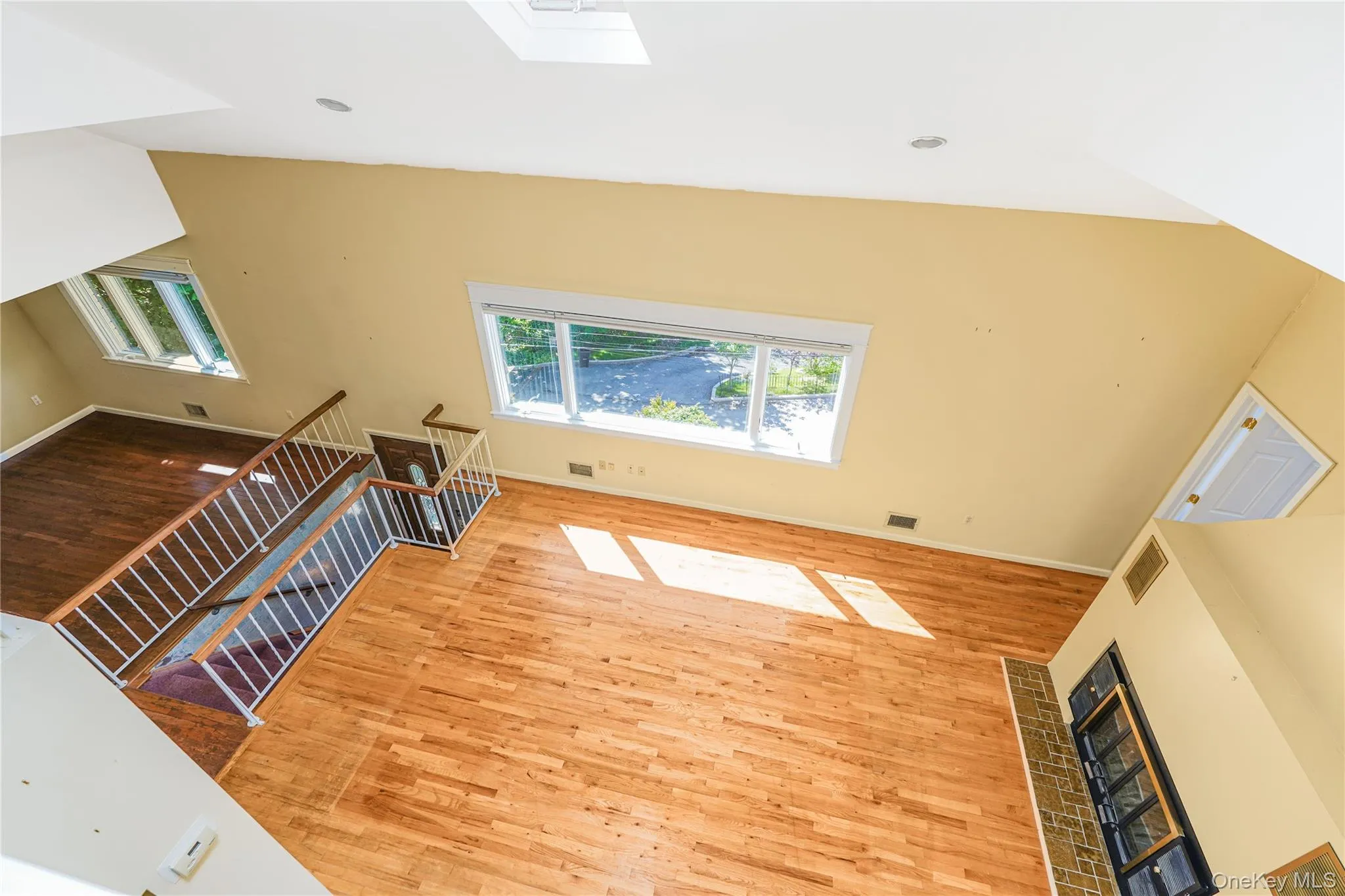 215 Coverly Avenue, New York, NY, 4 Bedrooms Bedrooms, 8 Rooms Rooms,3 BathroomsBathrooms,Residential,For Rent,Coverly,0,1009383 215 Coverly Avenue, New York, NY, 4 Bedrooms Bedrooms, 8 Rooms Rooms,3 BathroomsBathrooms,Residential,For Rent,Coverly,0,1009383